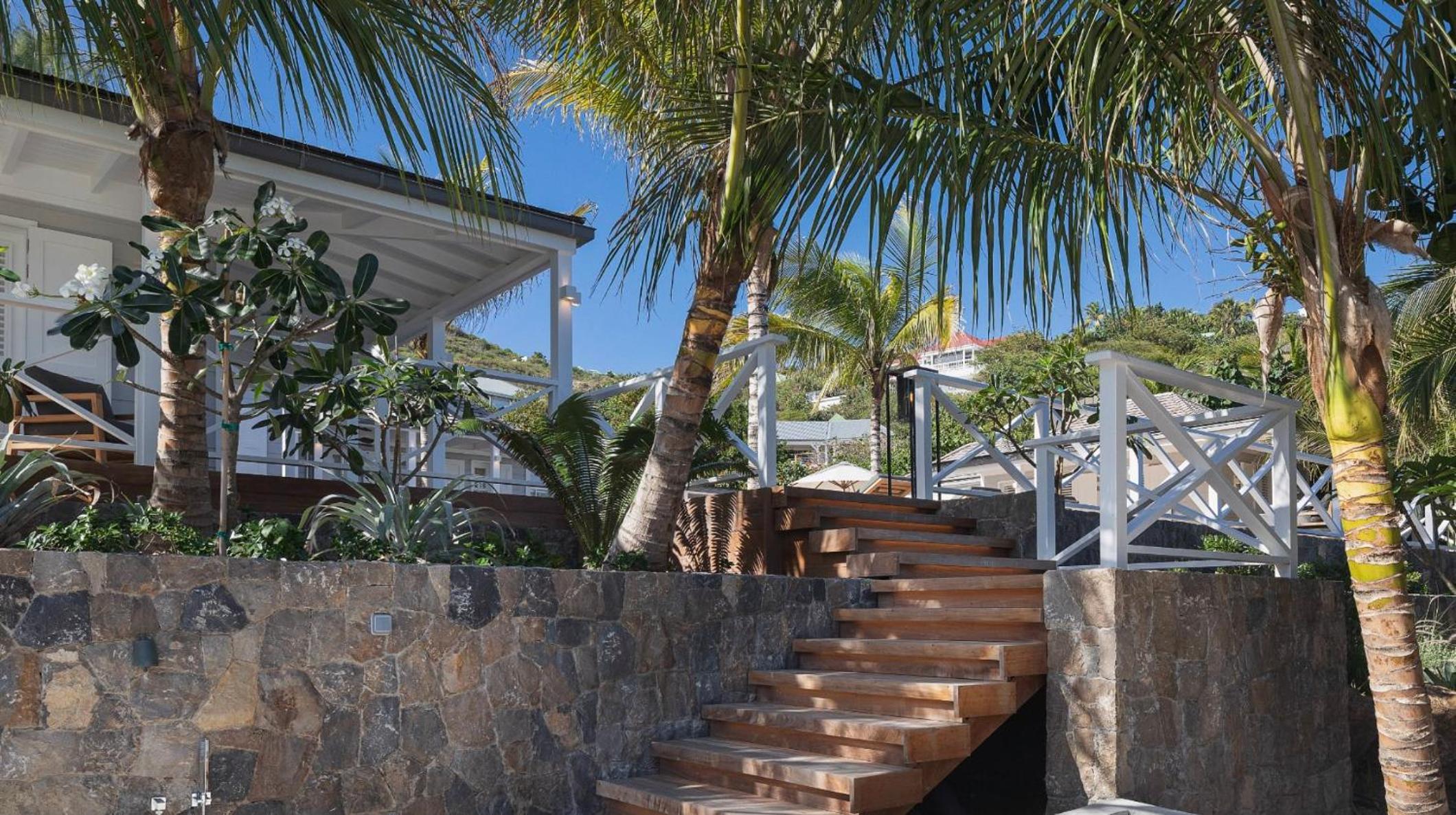 Charming Villa with Lovely Swimming Pool