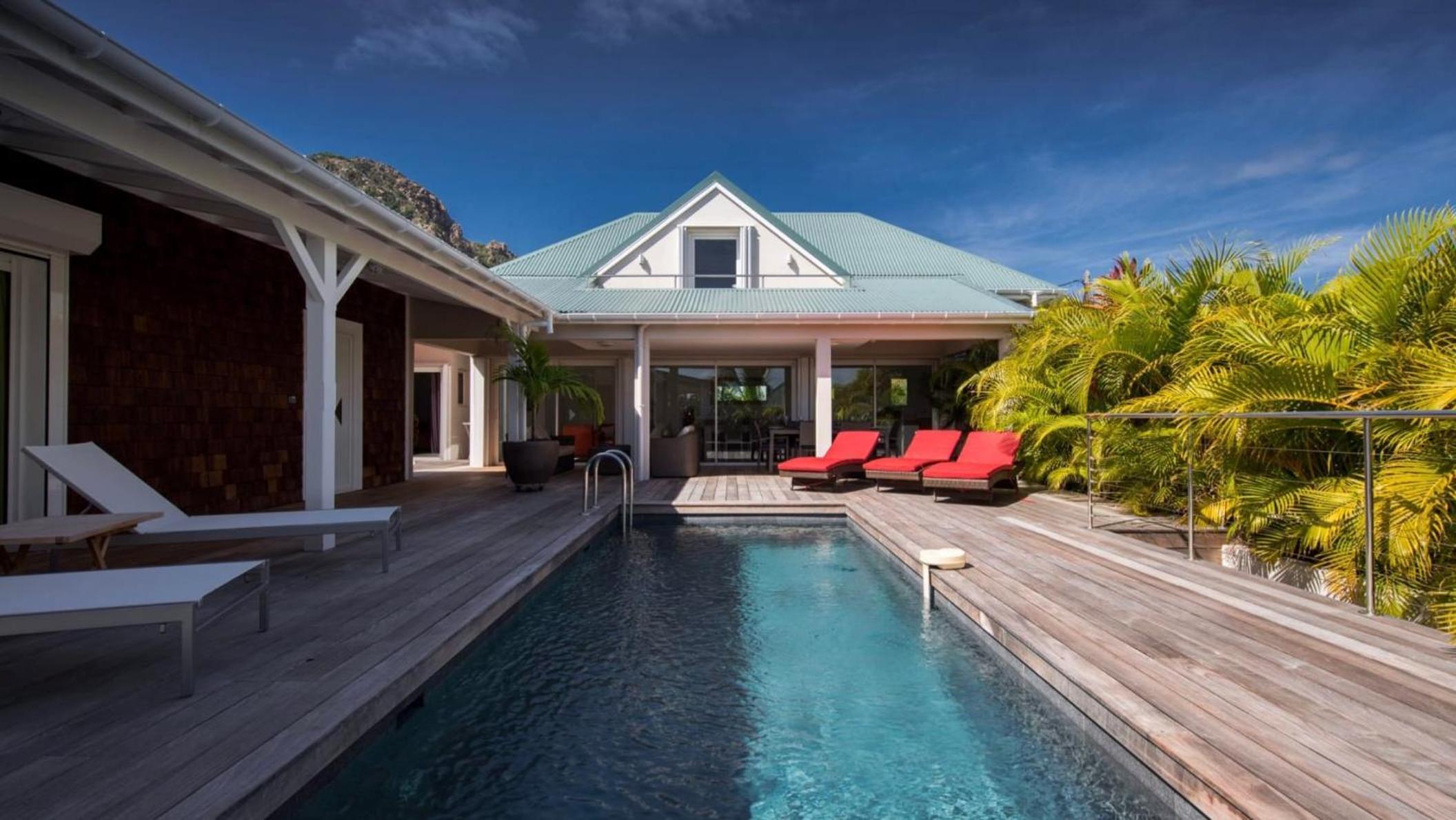Charming Villa in a Quiet Residential Area