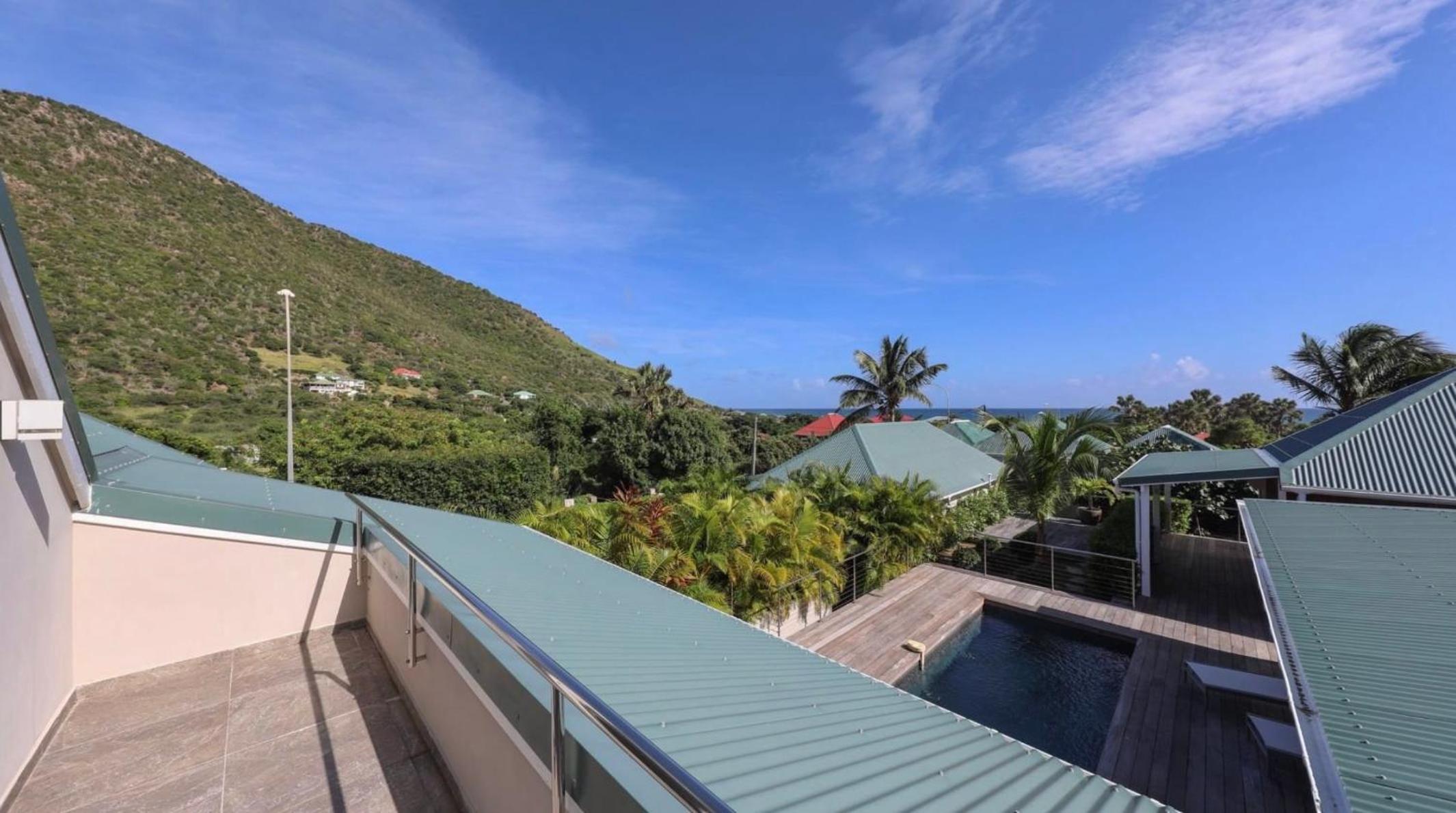 Charming Villa in a Quiet Residential Area