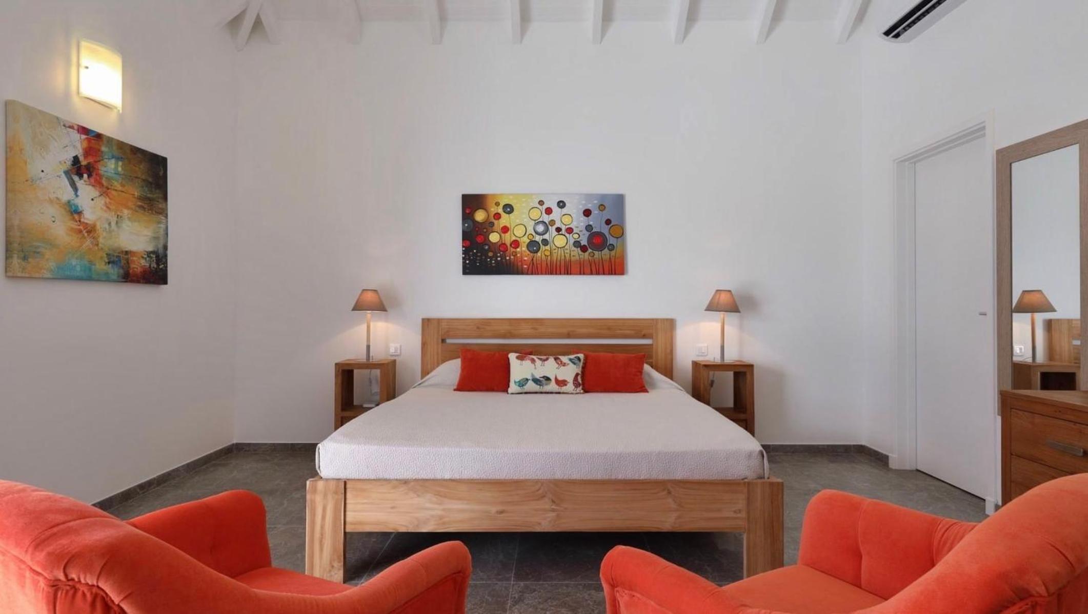 Charming Villa in a Quiet Residential Area