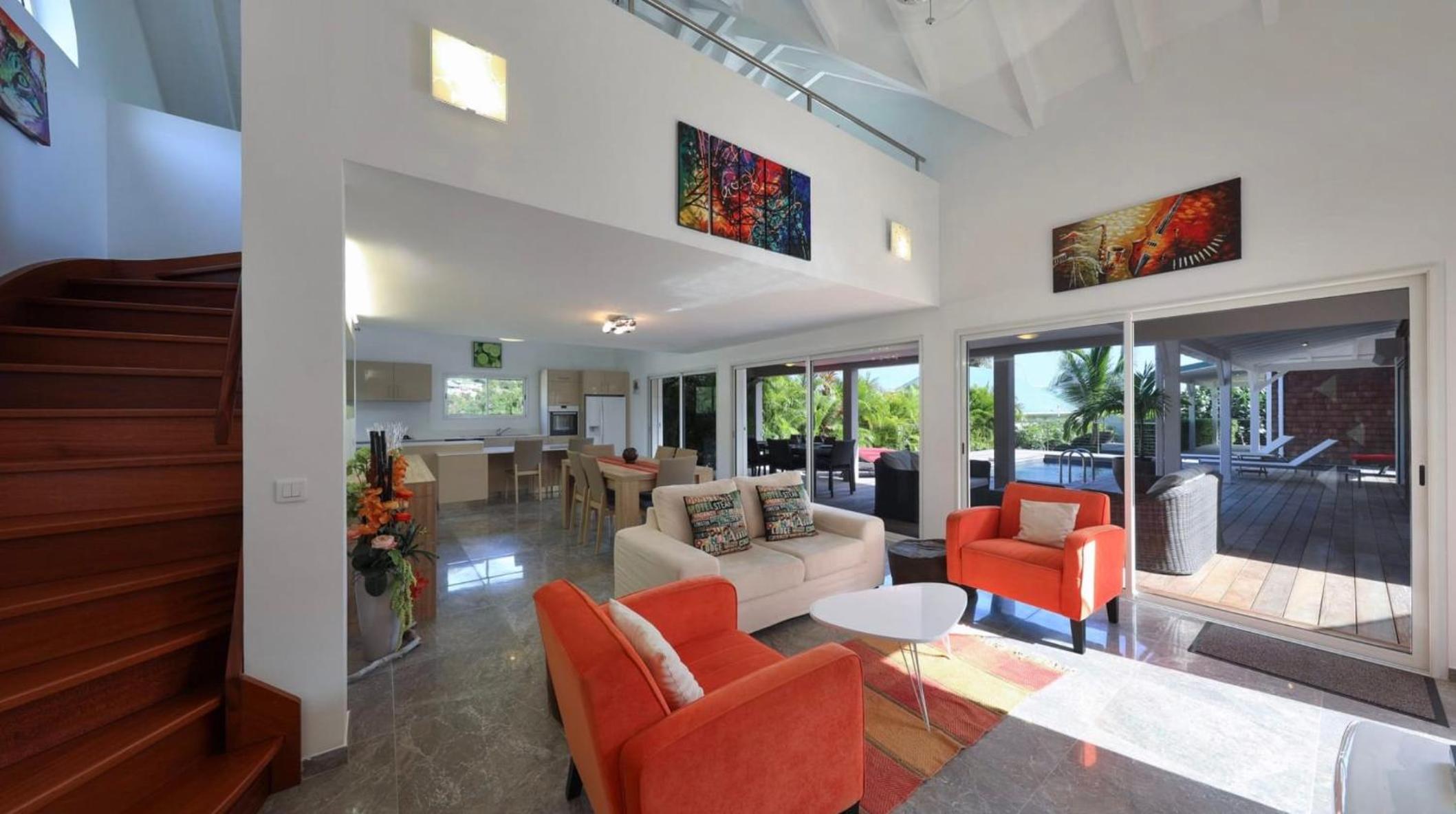 Charming Villa in a Quiet Residential Area