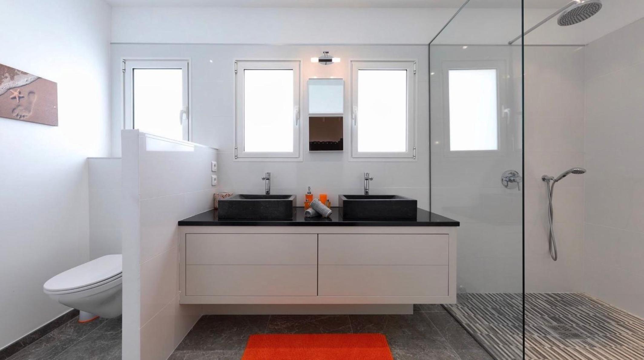 Charming Villa in a Quiet Residential Area