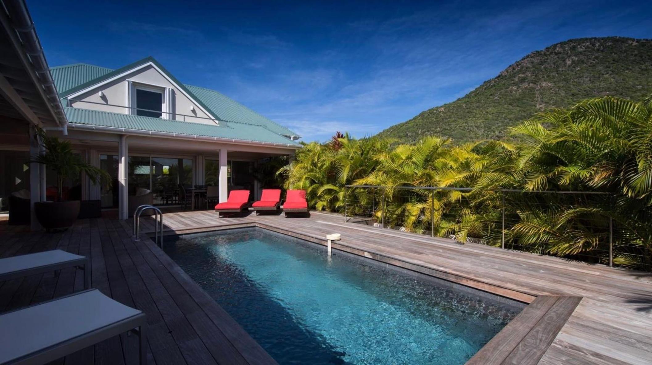 Charming Villa in a Quiet Residential Area