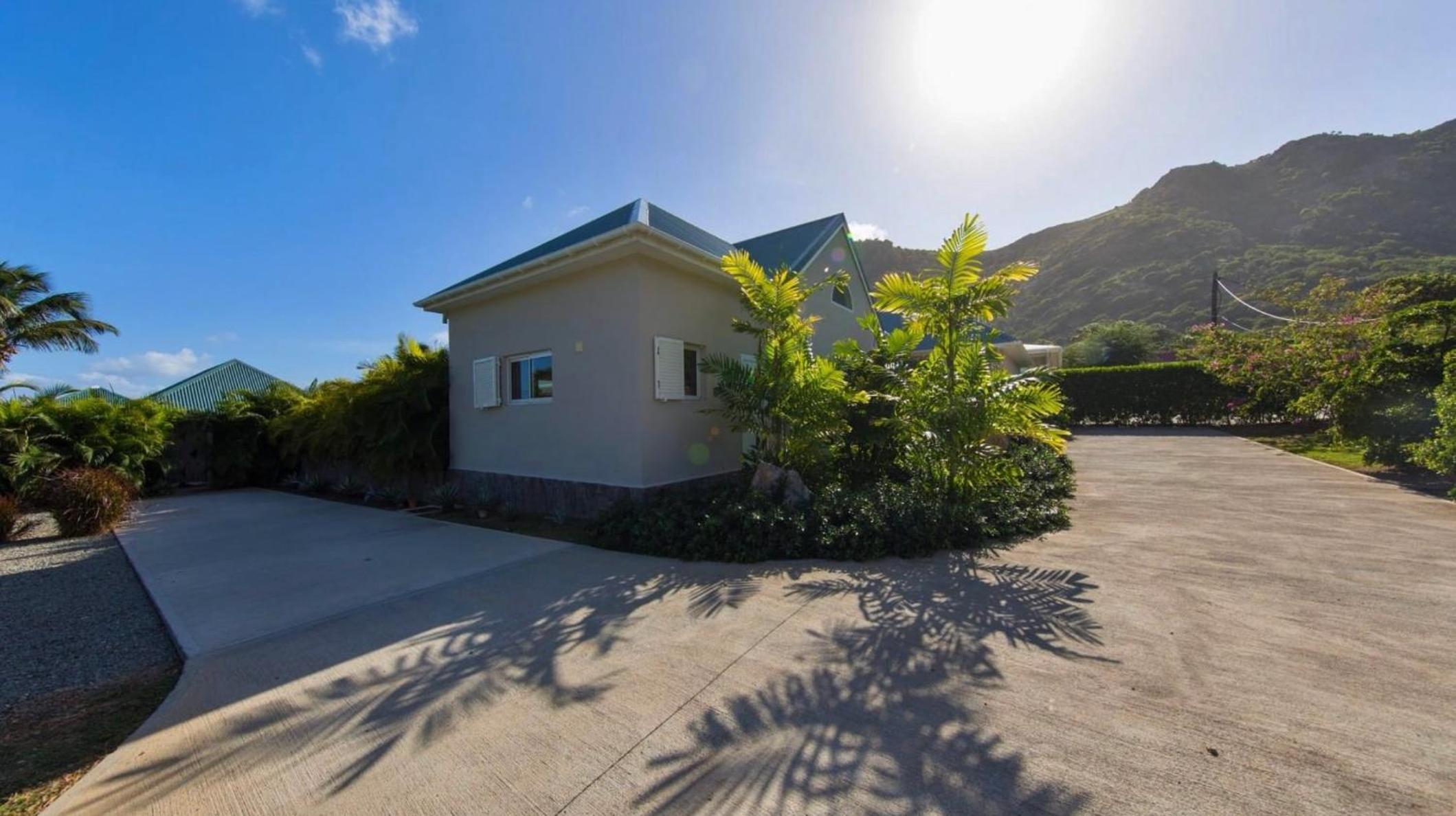 Charming Villa in a Quiet Residential Area