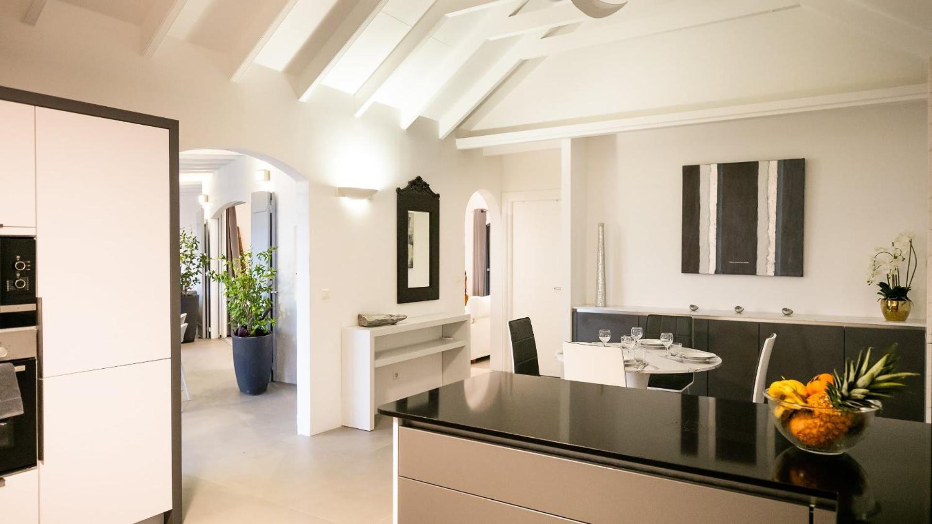 Traditional Style Villa with Modern Decors