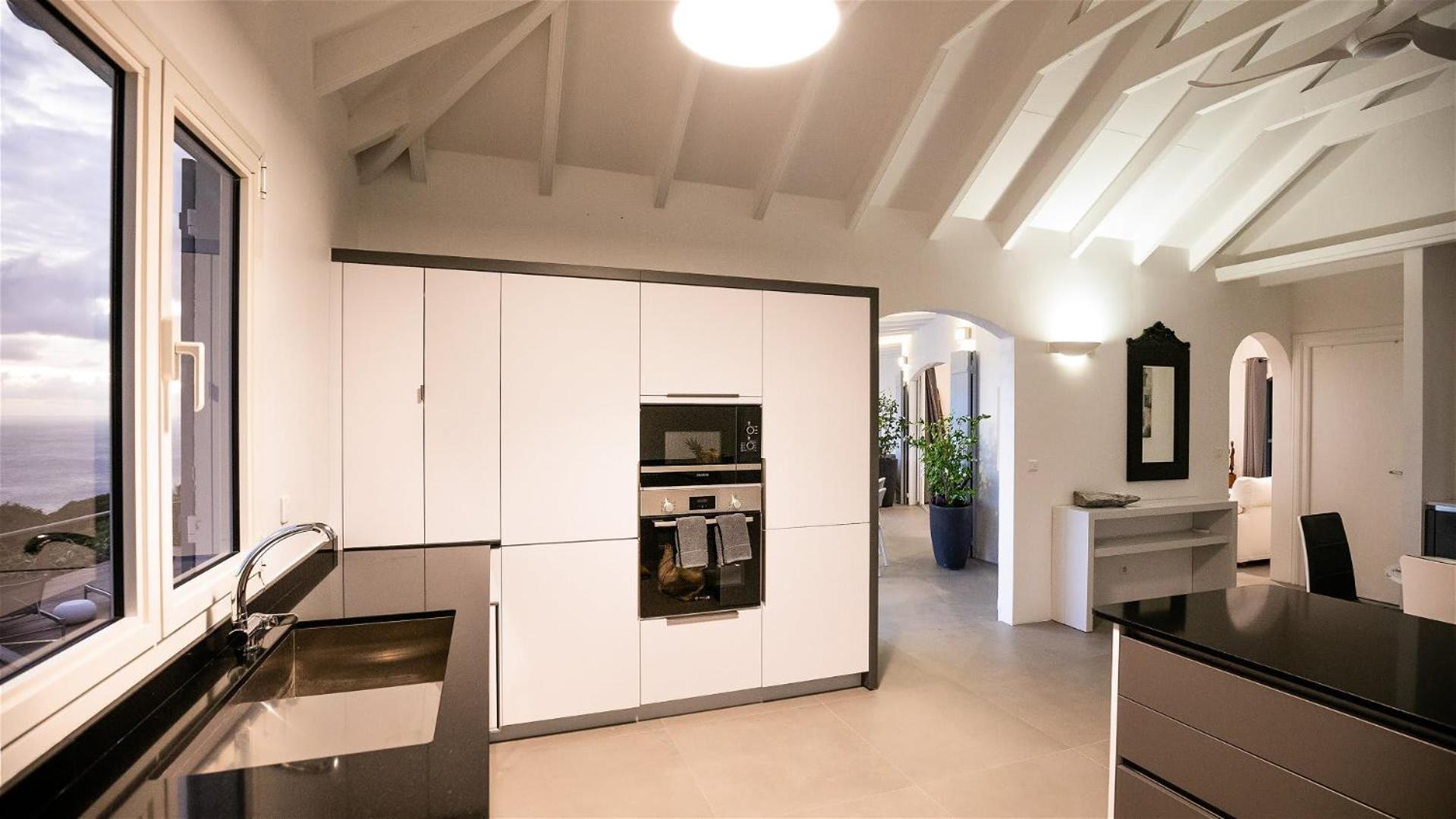 Traditional Style Villa with Modern Decors