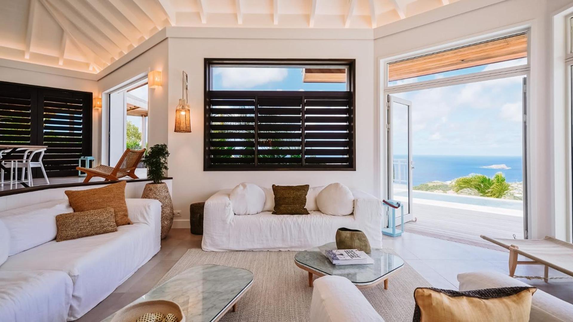Villa with Classic Island-Inspired Architecture