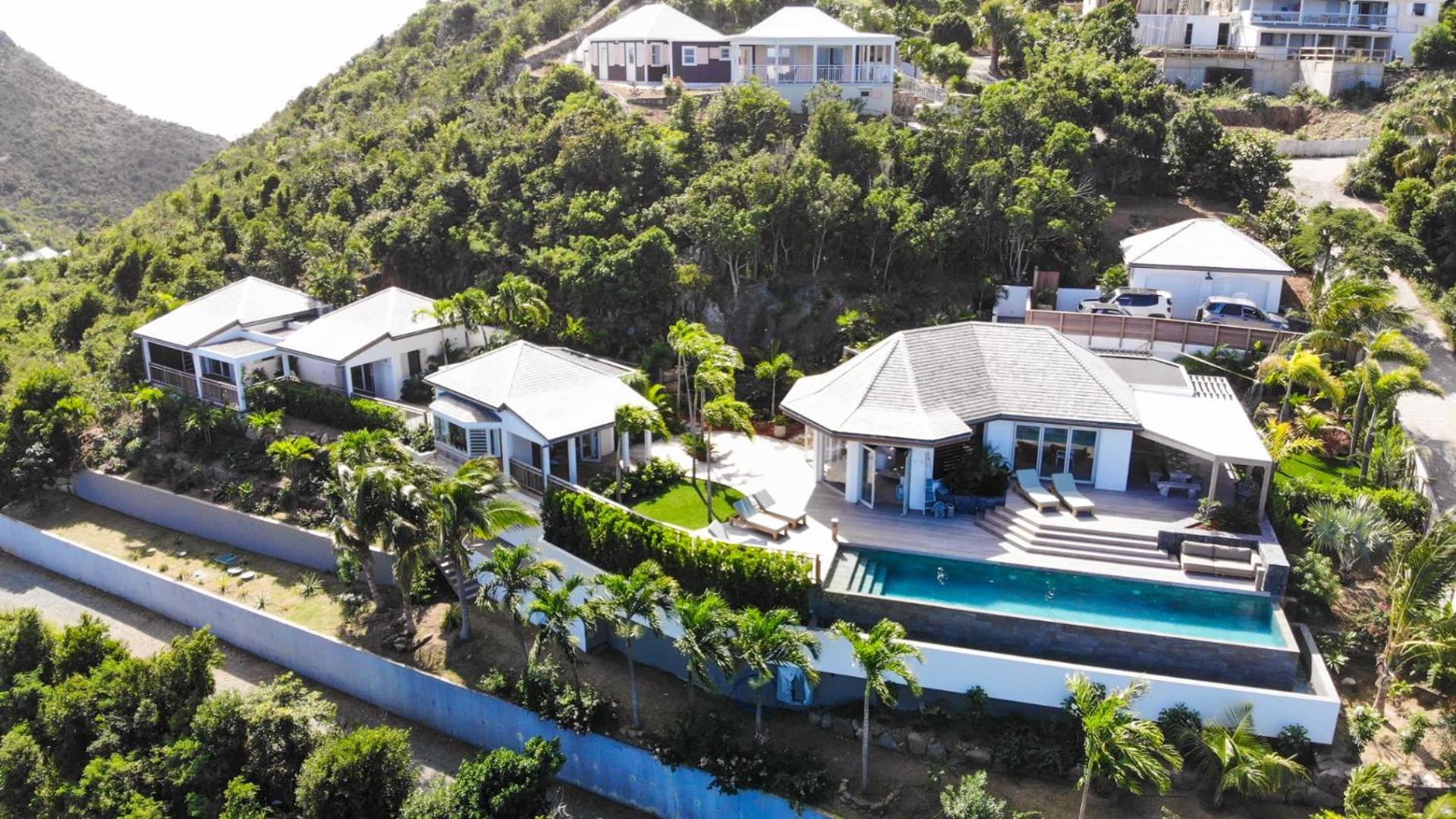Villa with Classic Island-Inspired Architecture