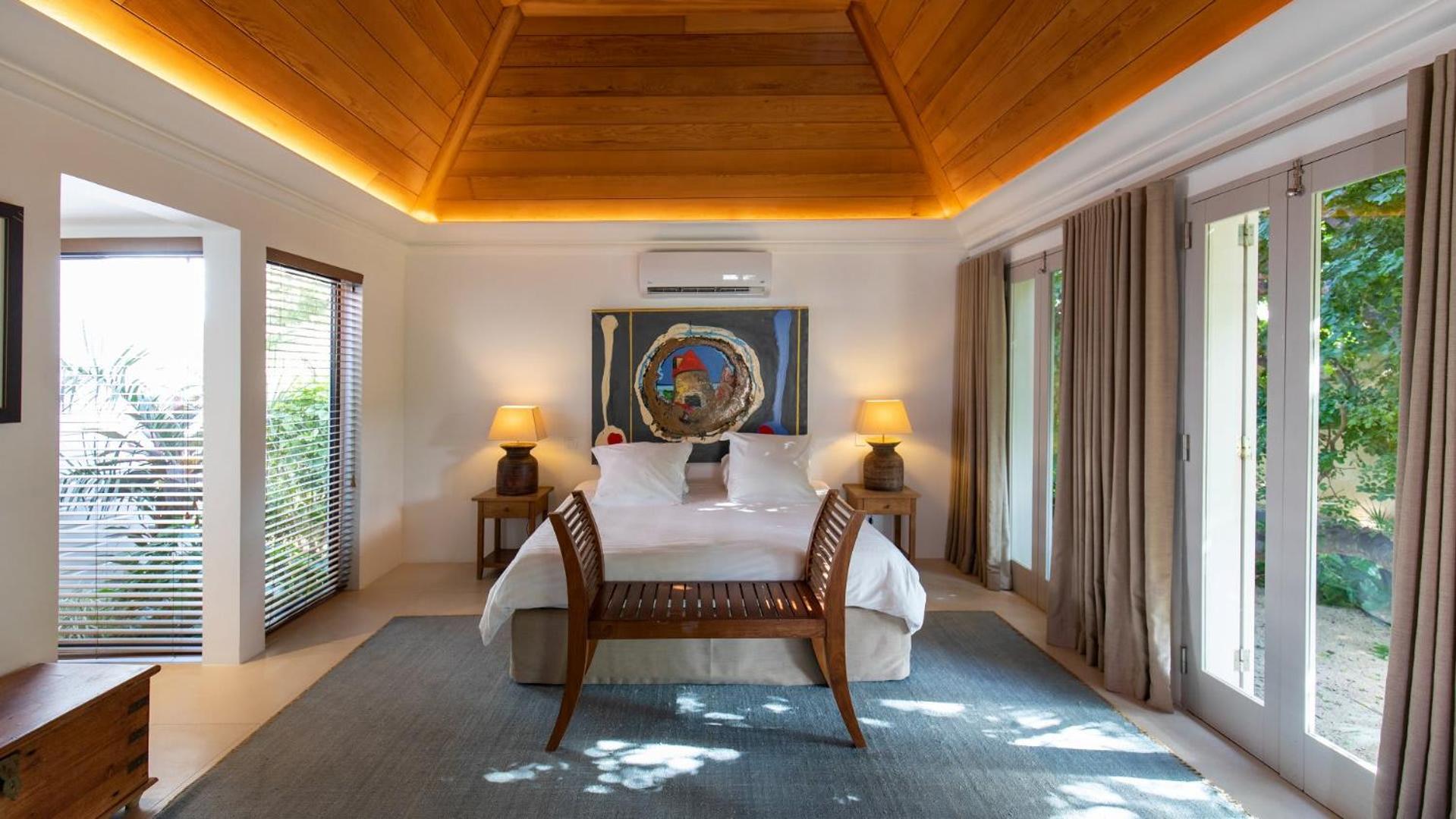 Magnificent Villa Located on the Famous Beach