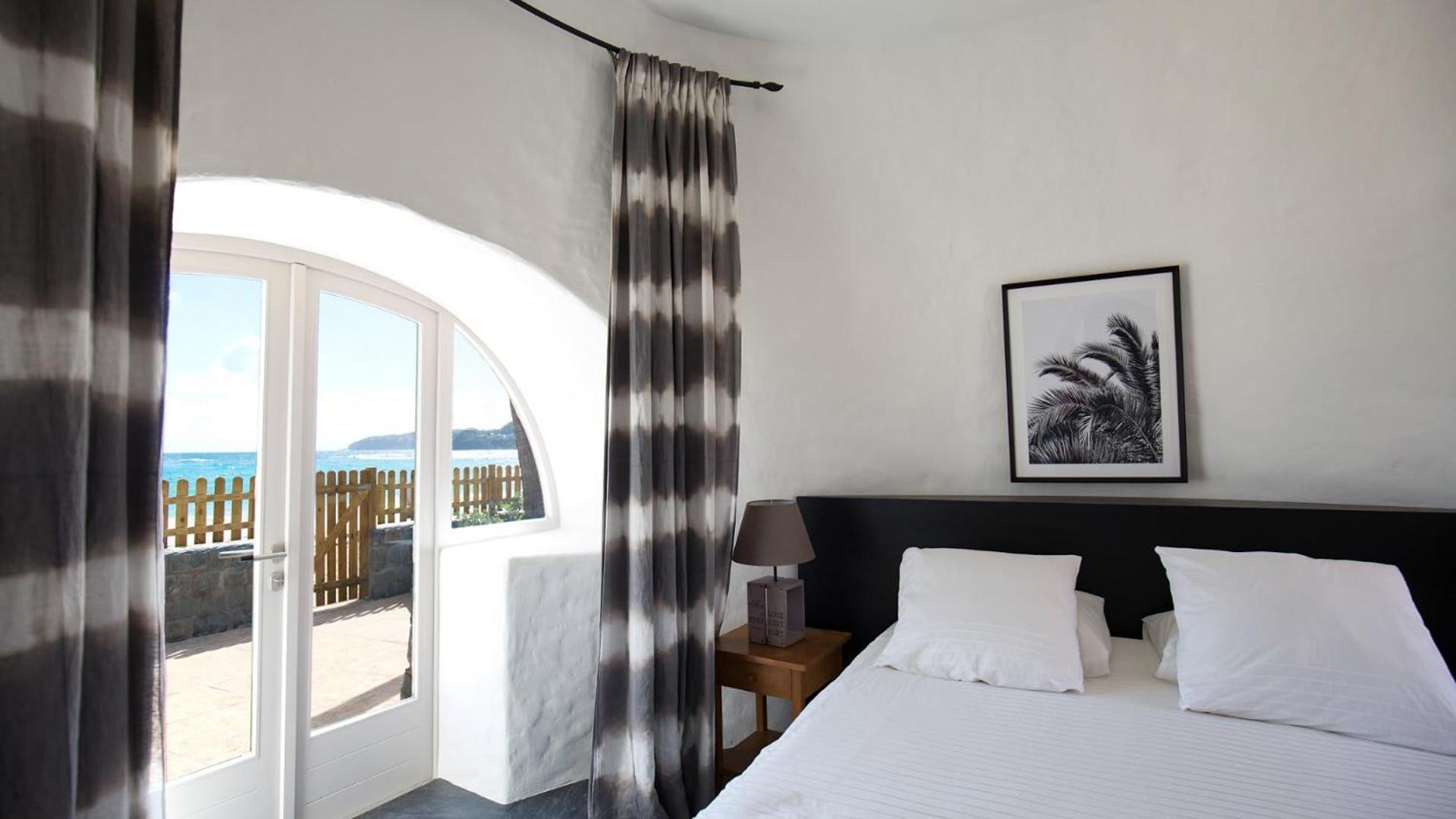 Magnificent Villa Located on the Famous Beach