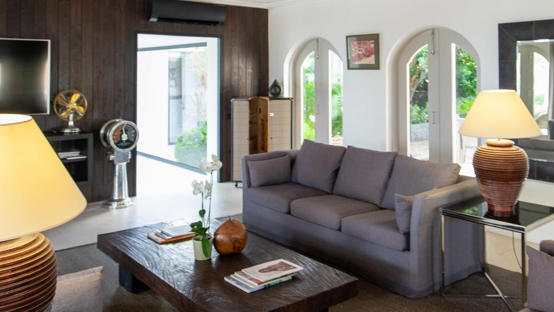 Magnificent Villa Located on the Famous Beach
