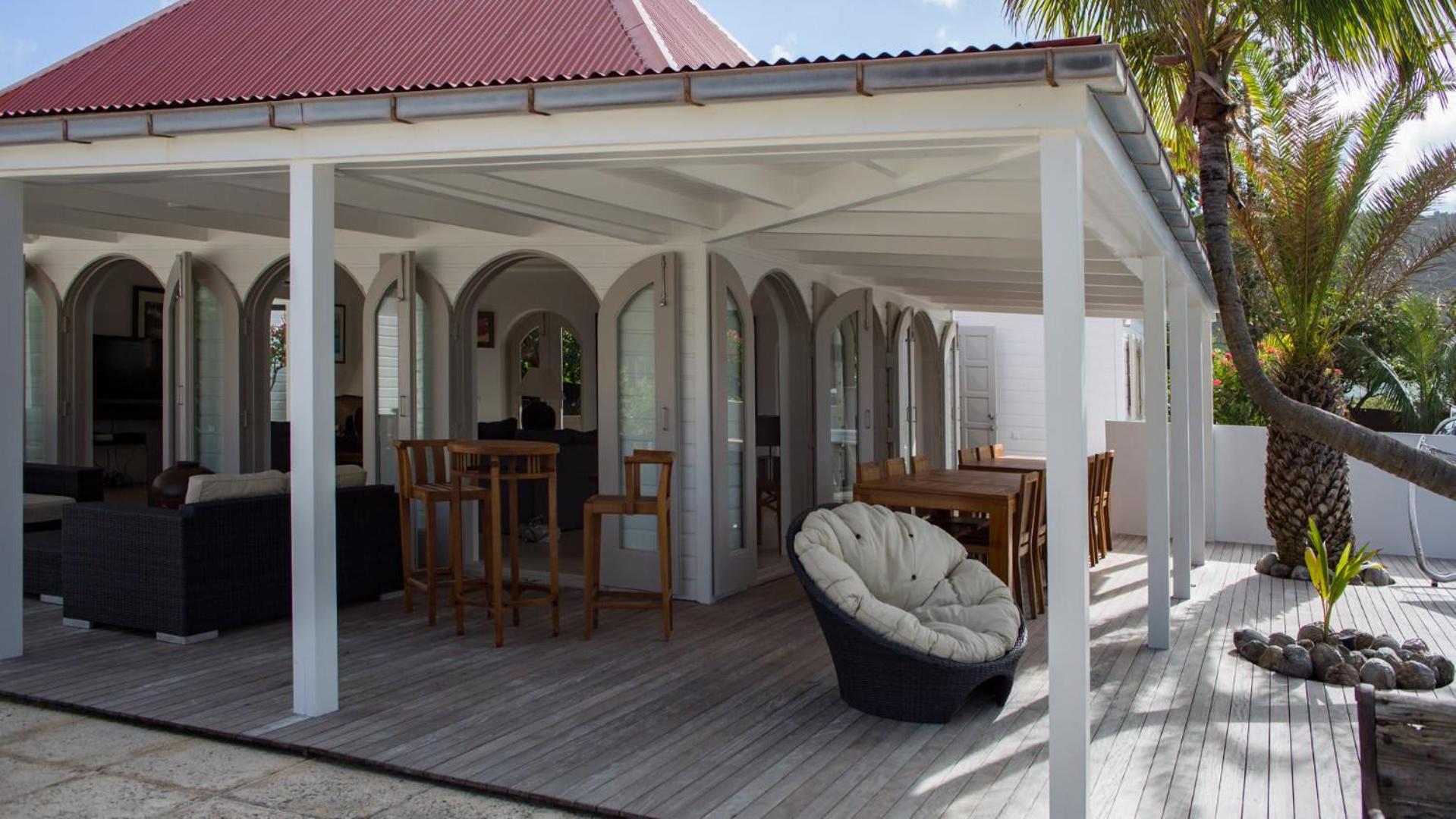 Magnificent Villa Located on the Famous Beach
