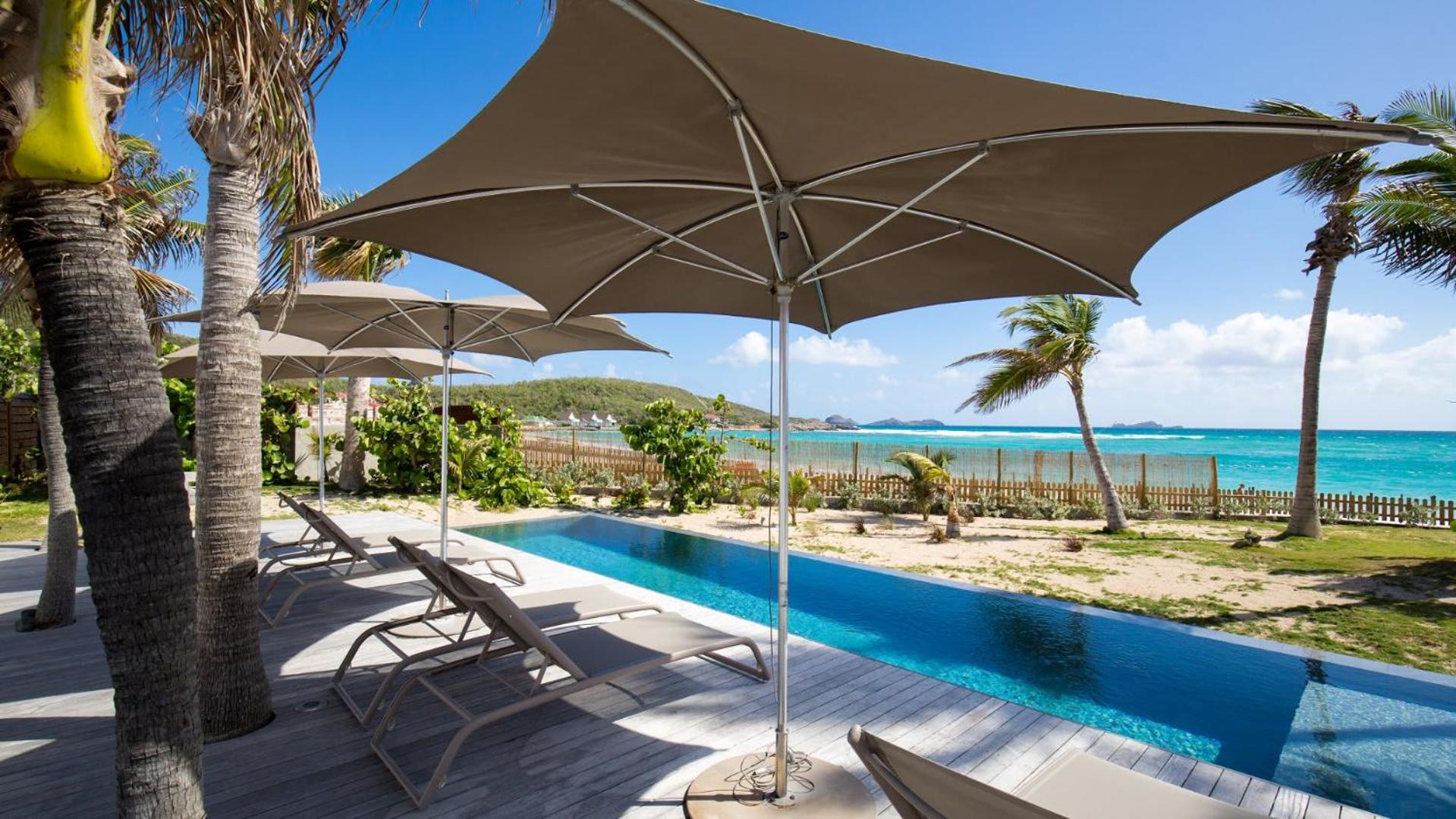 Magnificent Villa Located on the Famous Beach