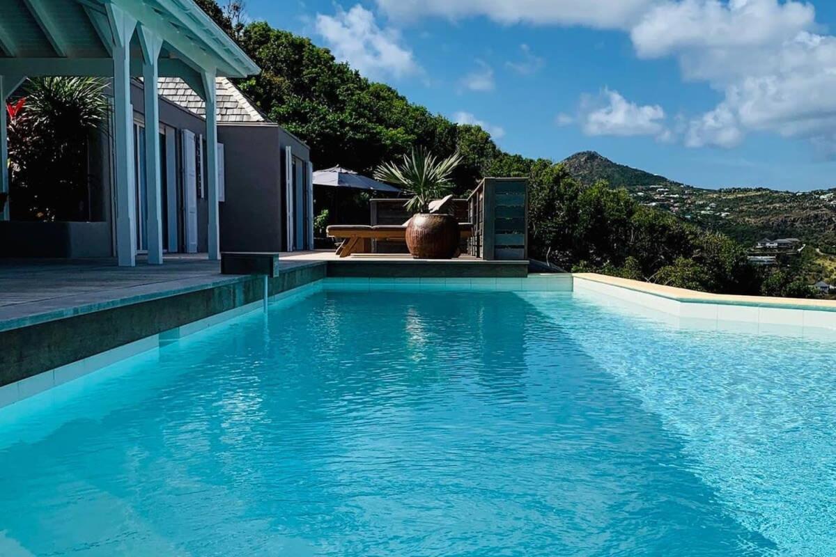 Hillside Villa with Spectacular Sea Views