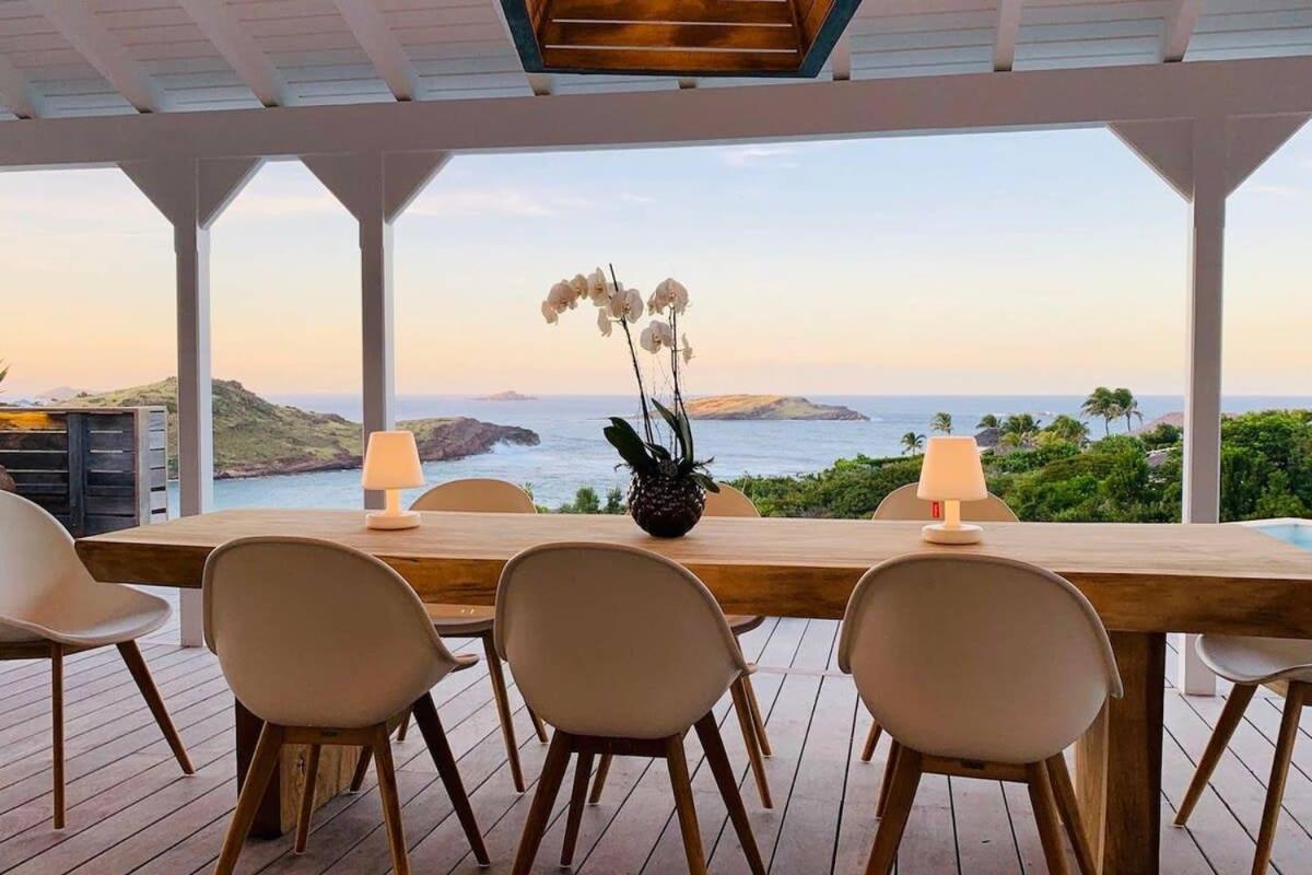 Hillside Villa with Spectacular Sea Views