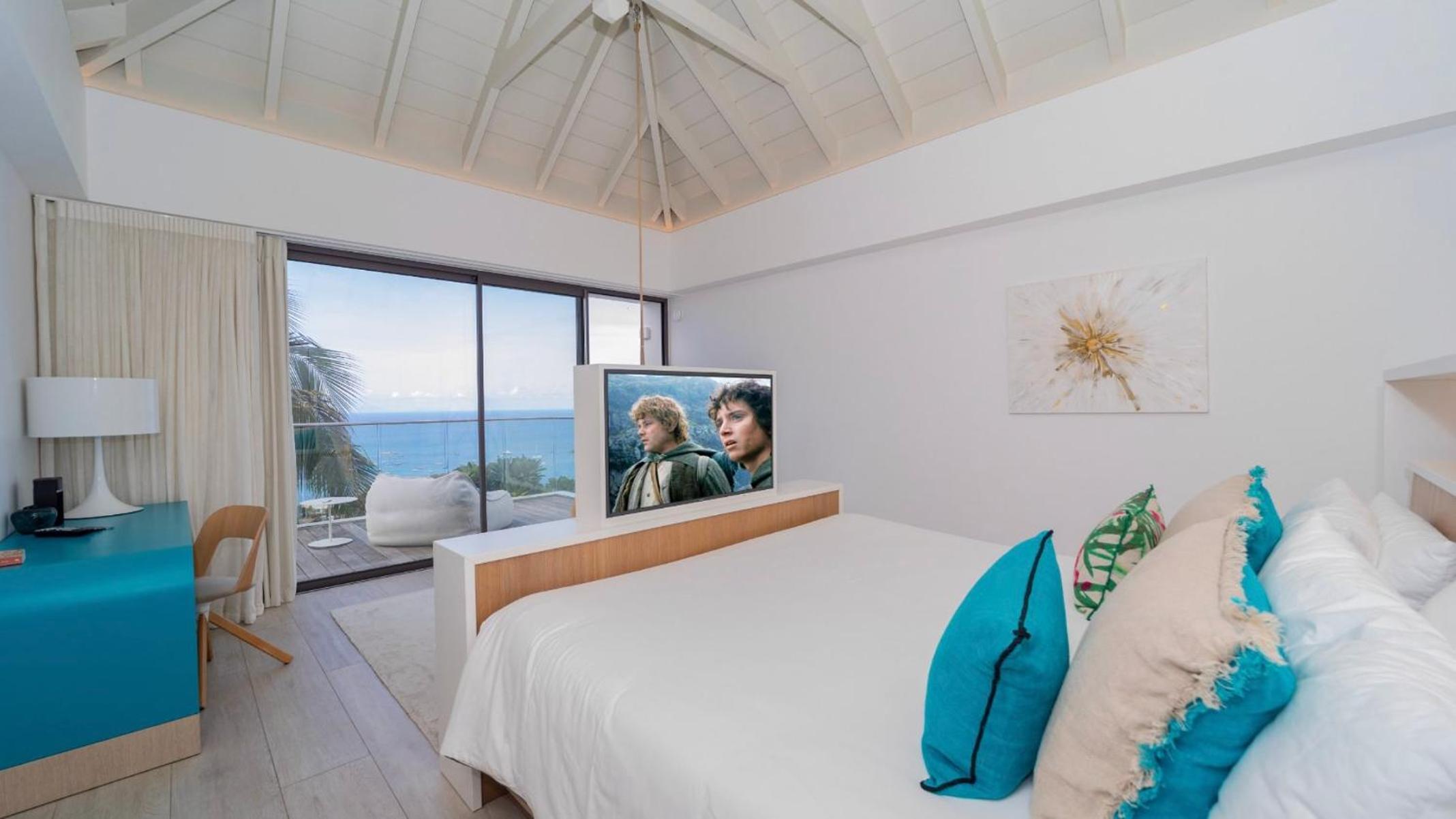 Ideal Villa with Architectural Gem