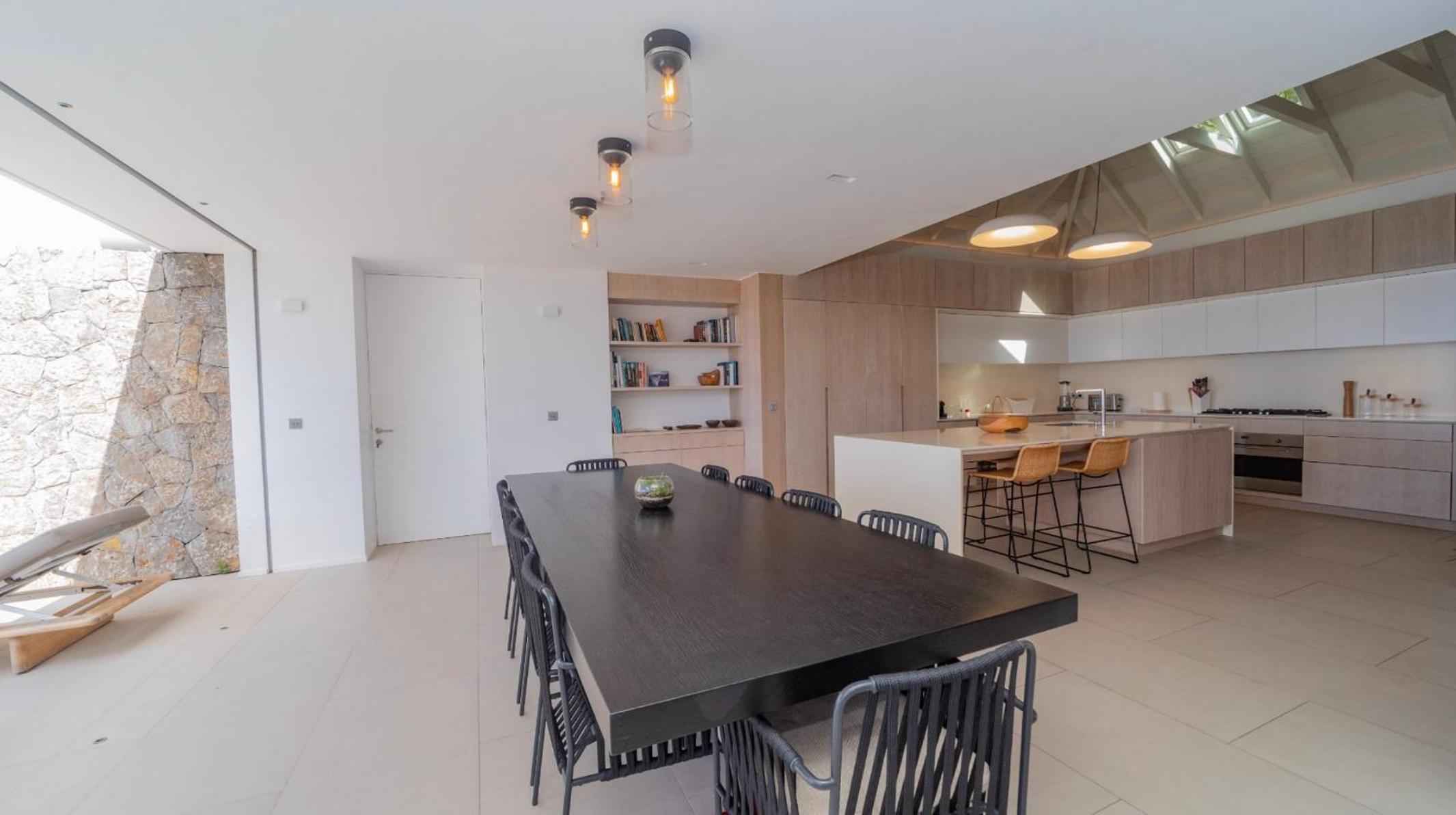 Ideal Villa with Architectural Gem
