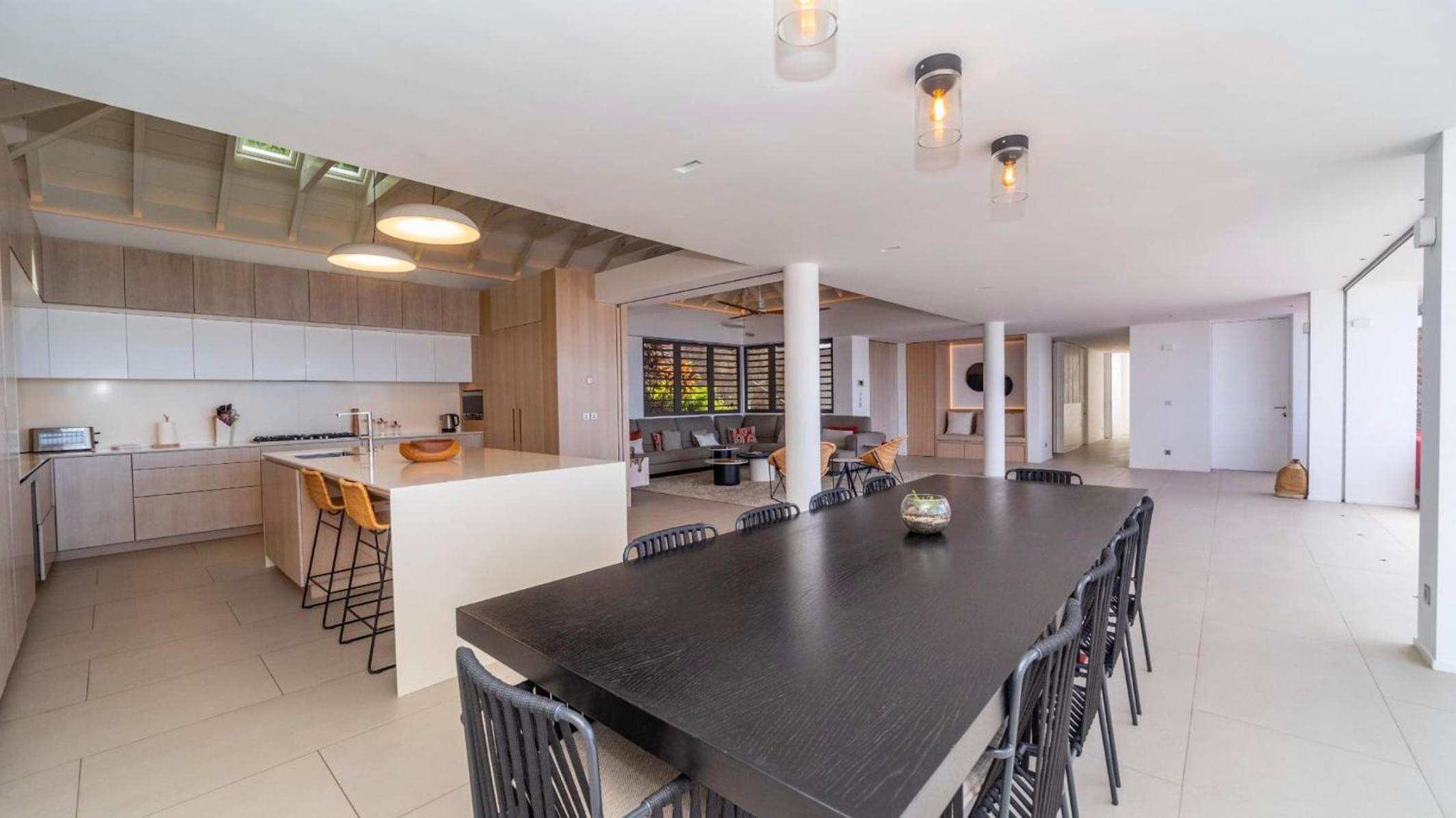Ideal Villa with Architectural Gem