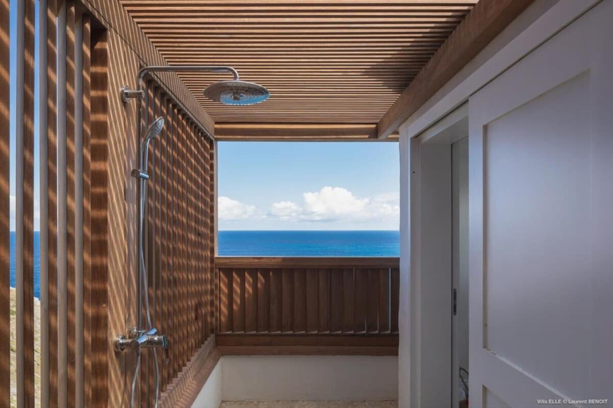 Charming Vibrant Villa with Breathtaking Views
