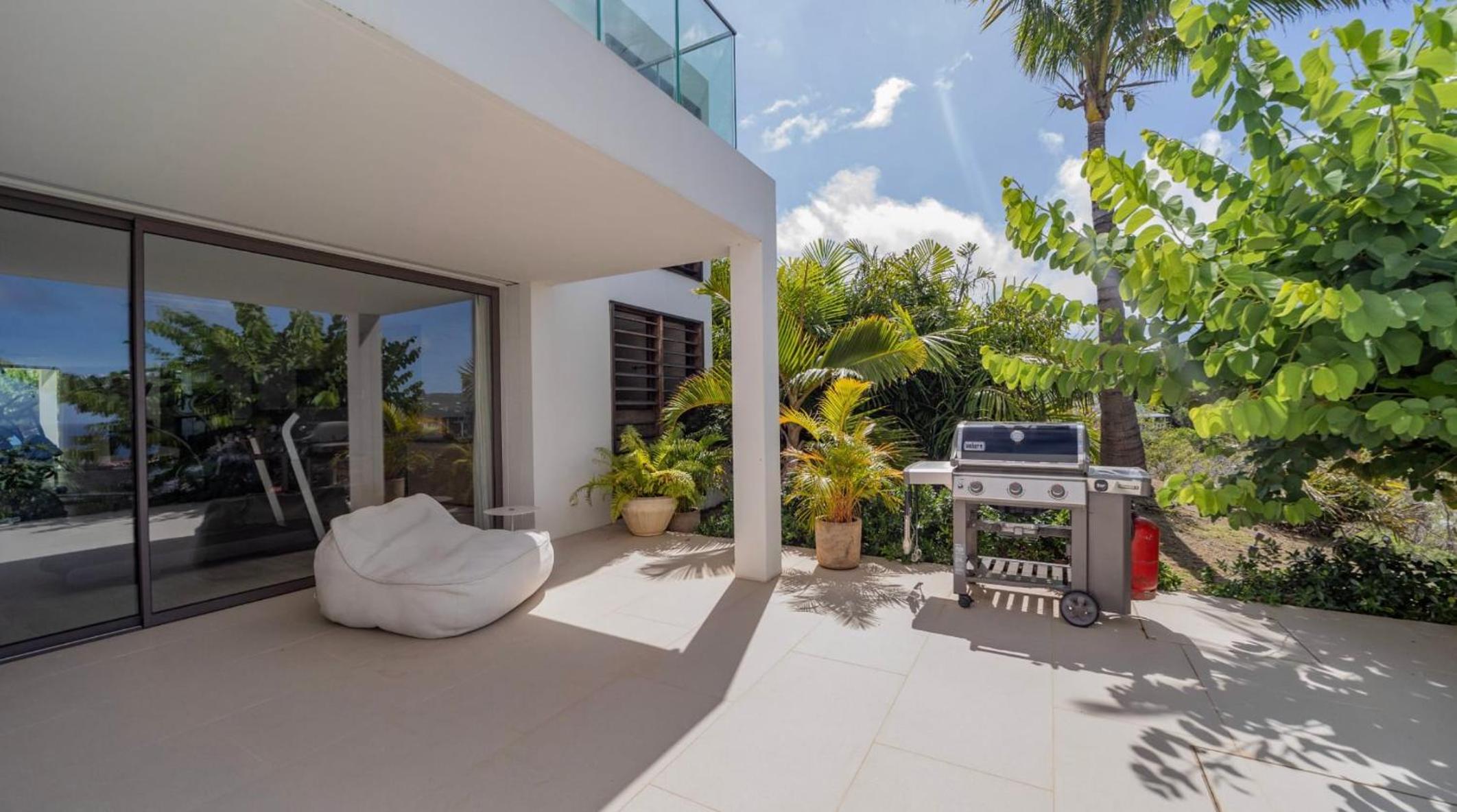 Ideal Villa with Architectural Gem