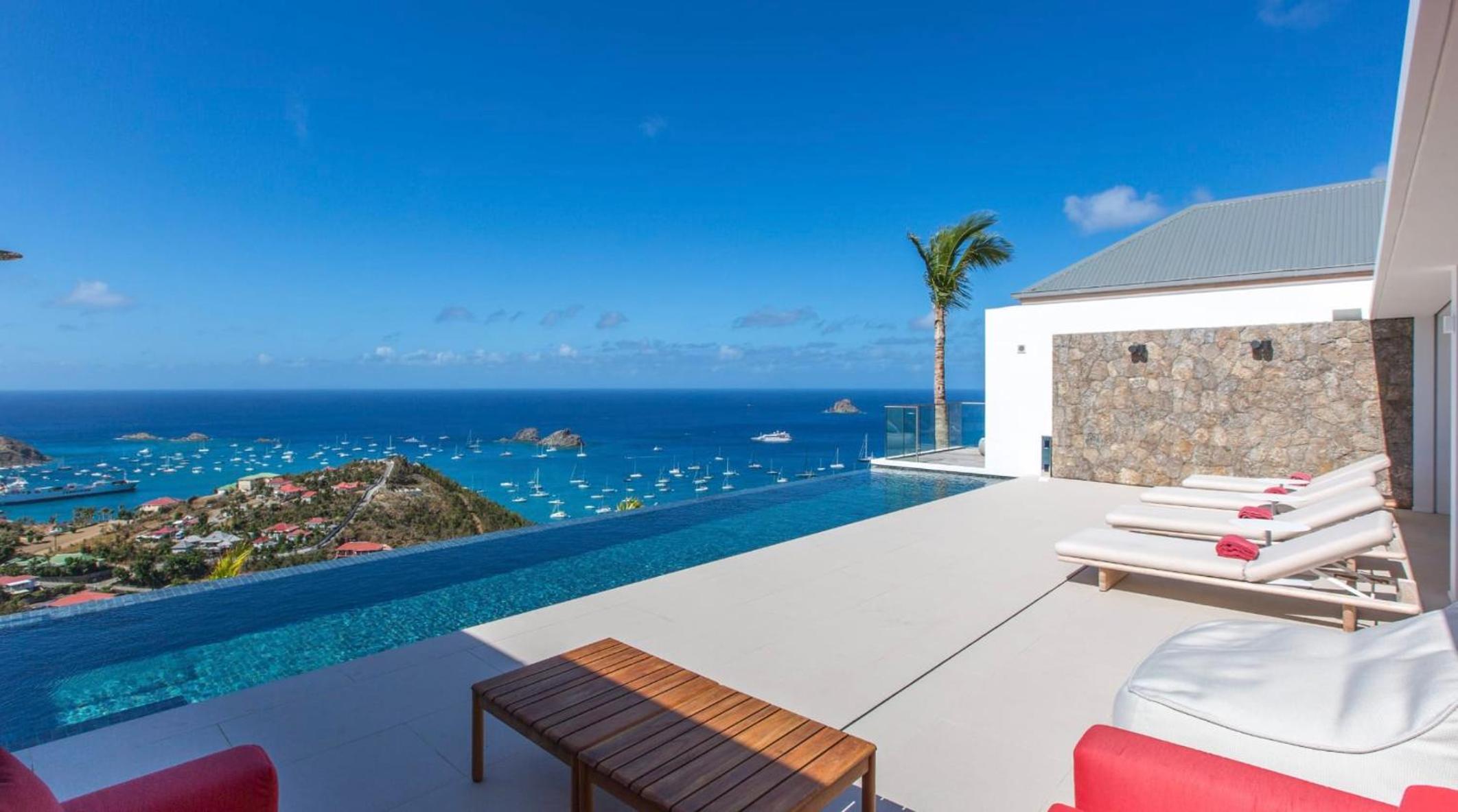 Ideal Villa with Architectural Gem