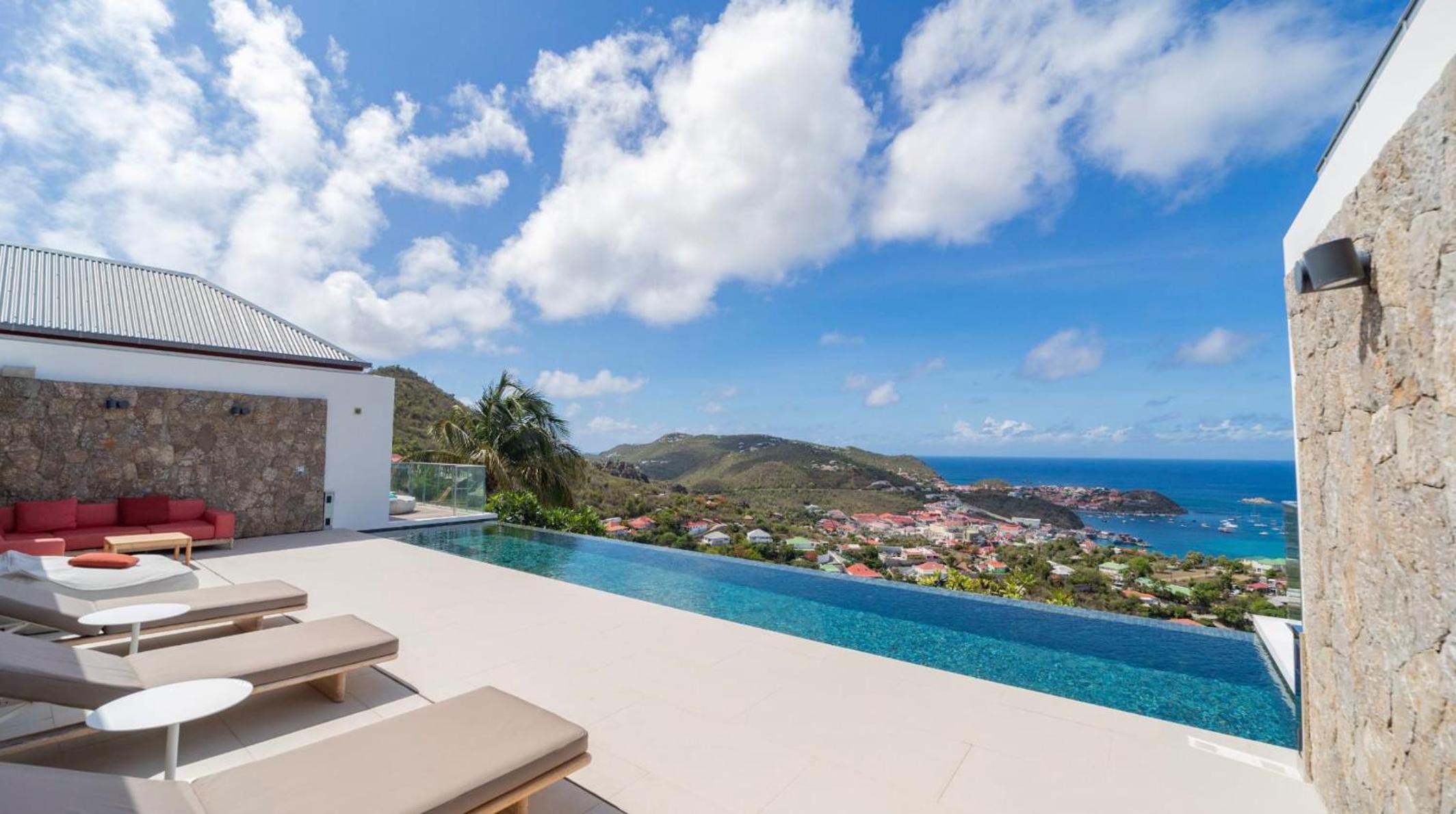 Ideal Villa with Architectural Gem