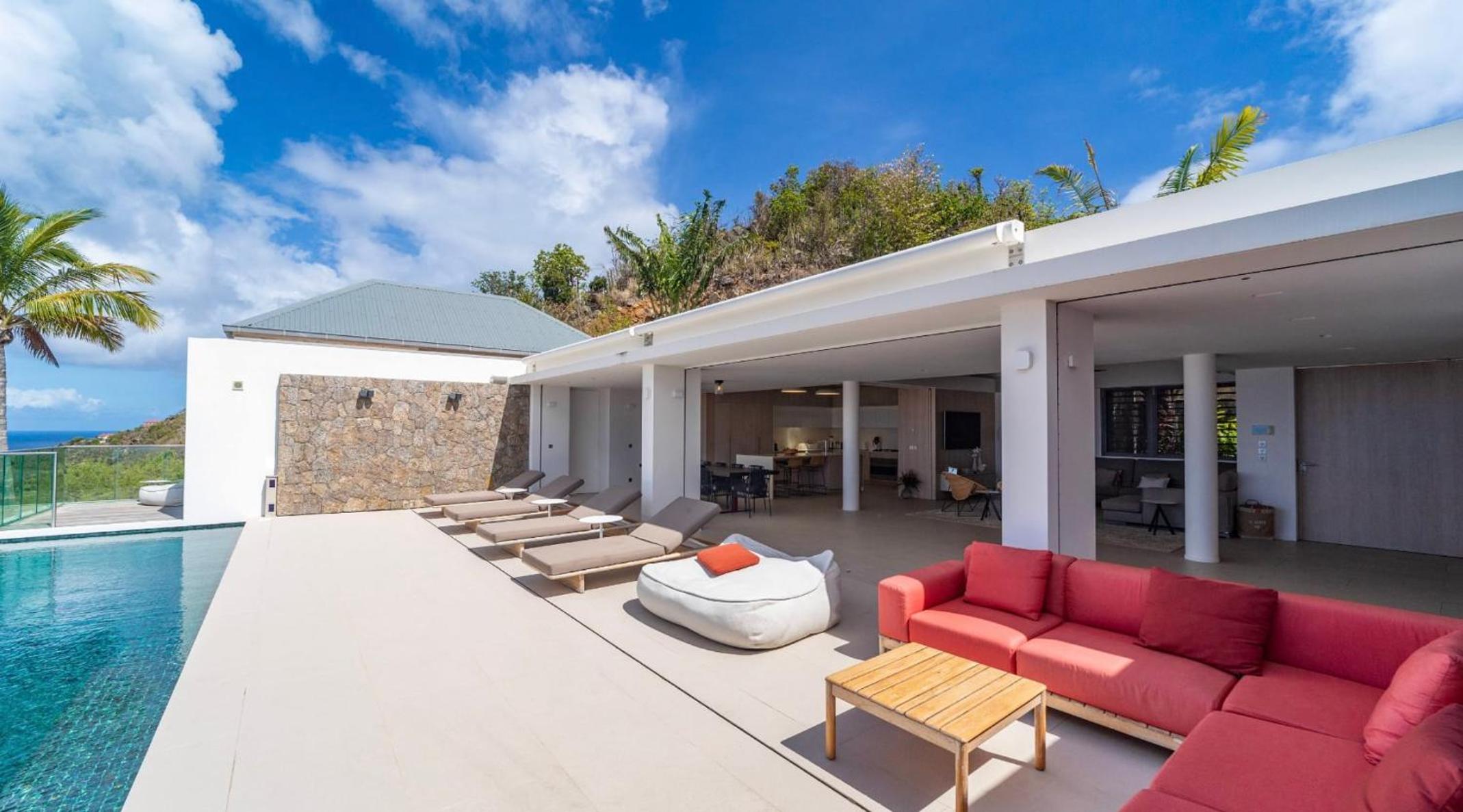 Ideal Villa with Architectural Gem