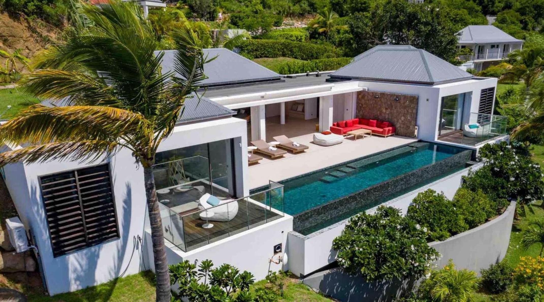 Ideal Villa with Architectural Gem