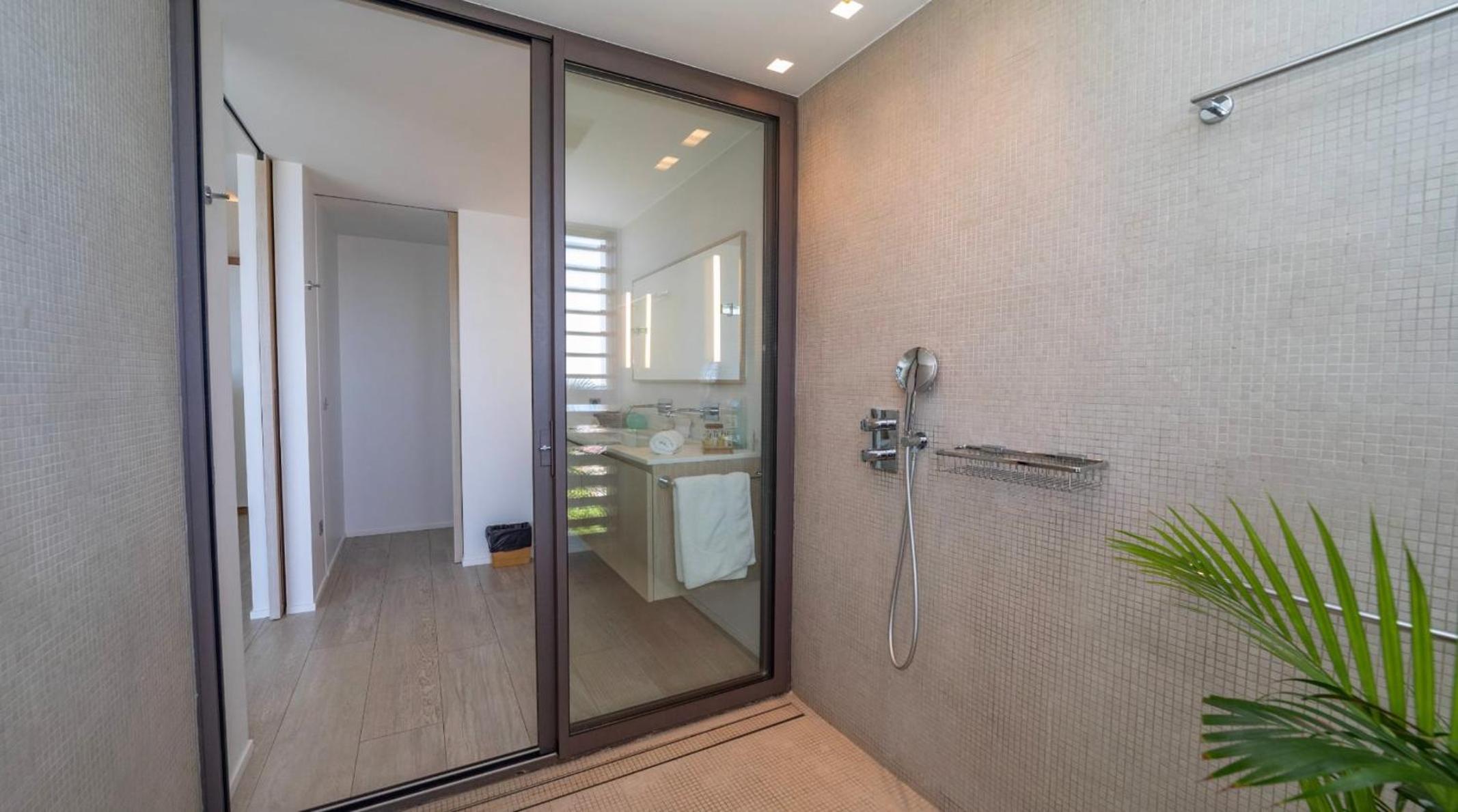 Ideal Villa with Architectural Gem