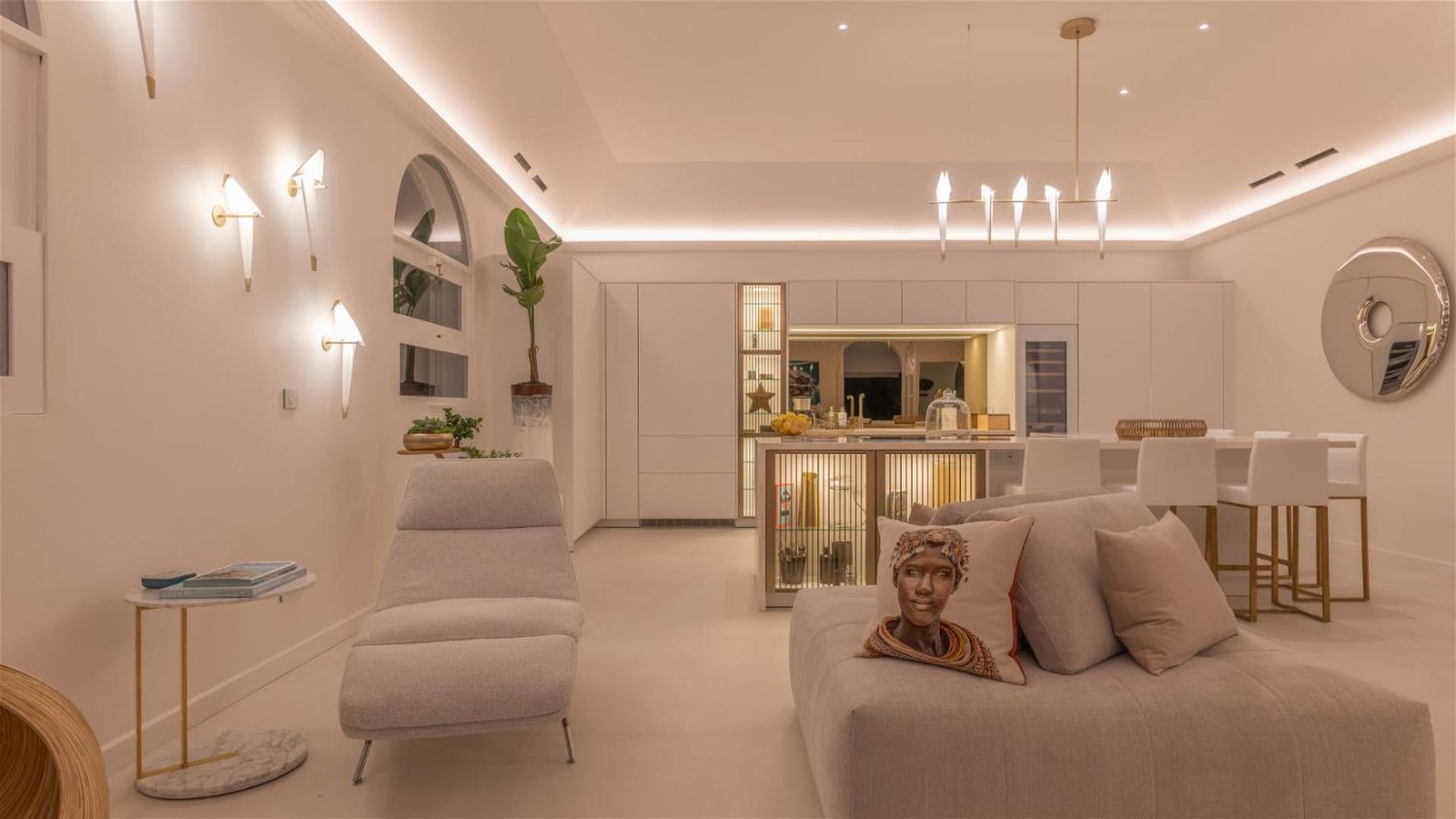 Calm Villa with Refined Decors