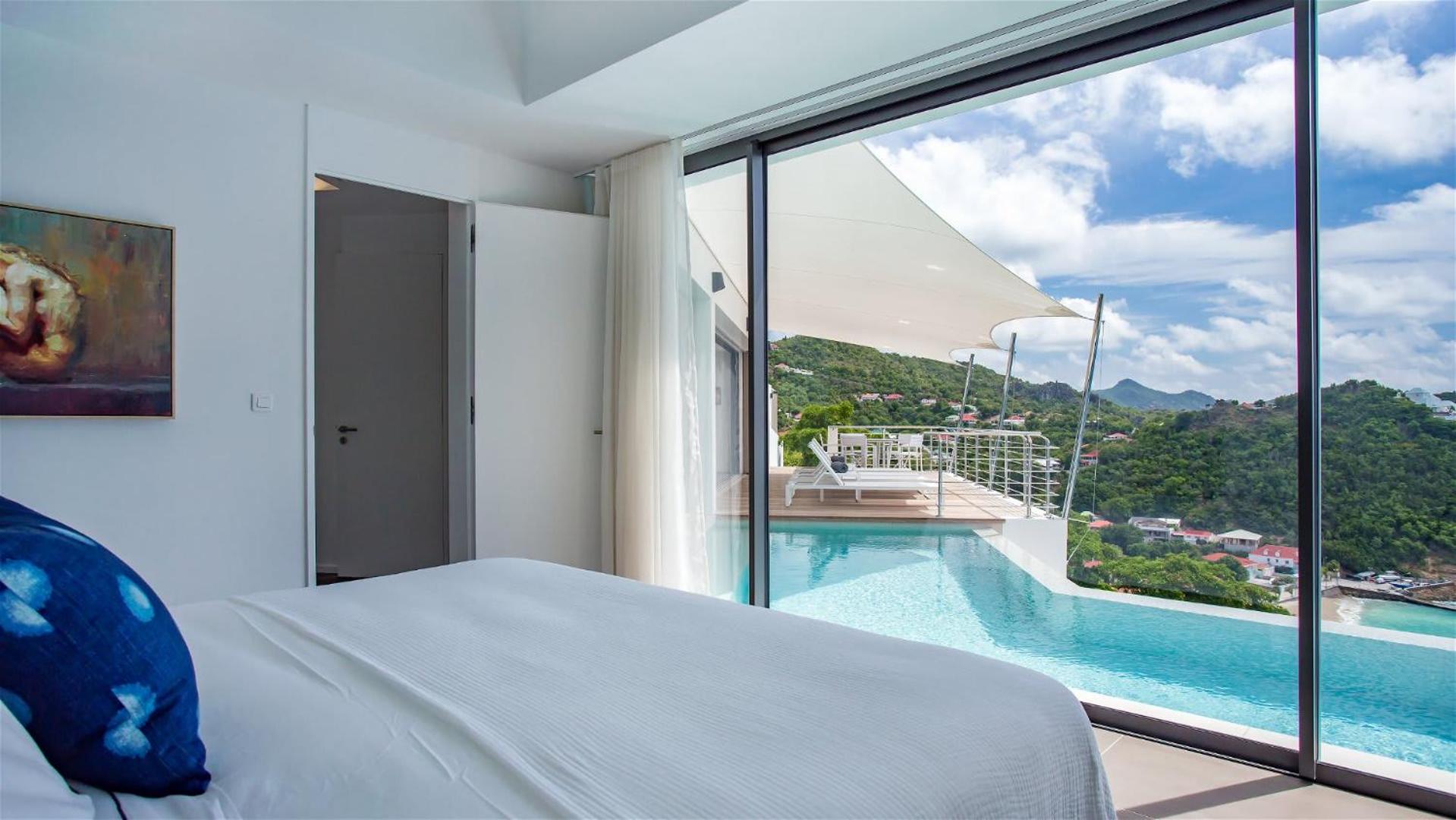 Spacious Villa with Utmost Calm and Beauty