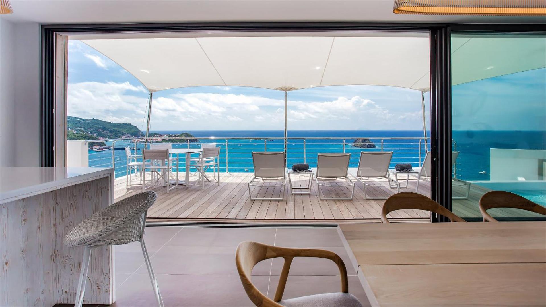 Spacious Villa with Utmost Calm and Beauty