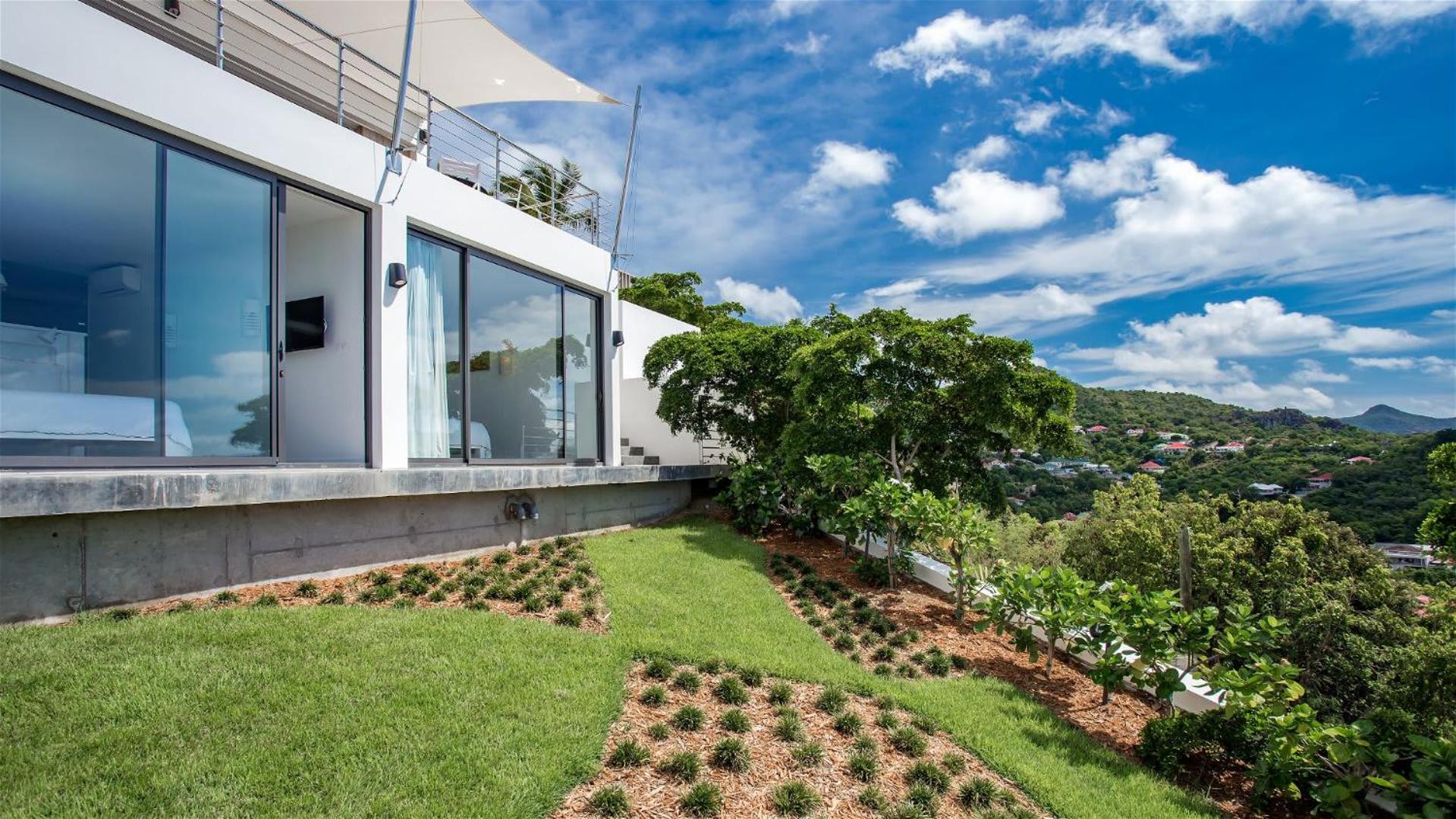 Spacious Villa with Utmost Calm and Beauty