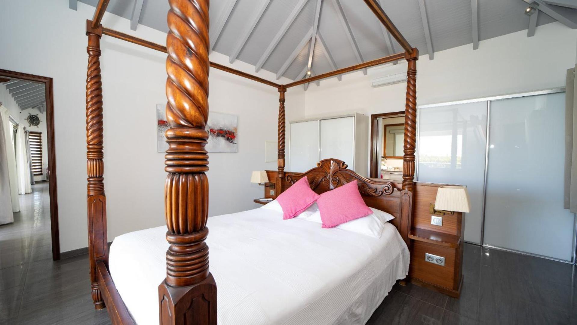 Quiet Villa Surrounded by Tropical Vegetation