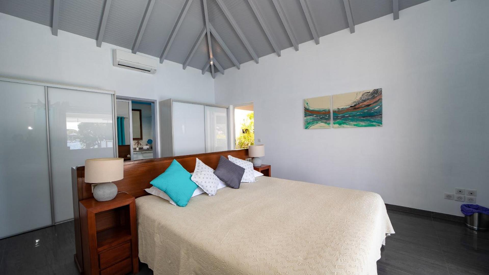 Quiet Villa Surrounded by Tropical Vegetation