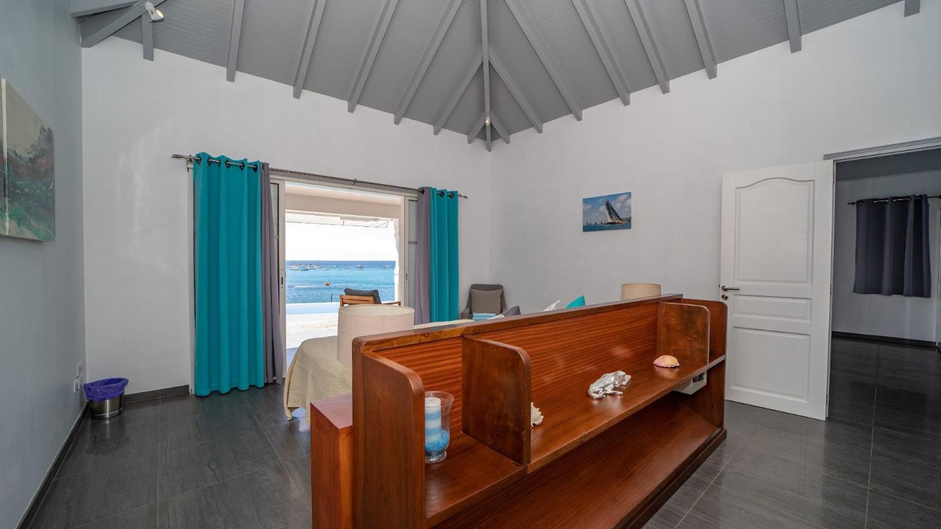 Quiet Villa Surrounded by Tropical Vegetation