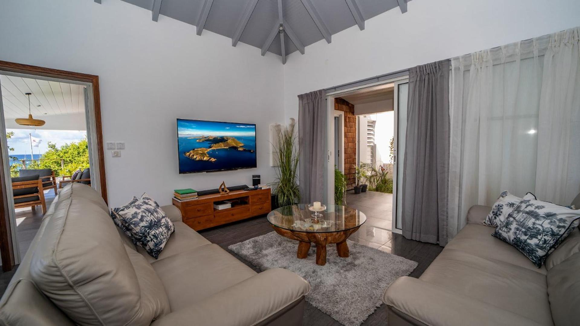 Quiet Villa Surrounded by Tropical Vegetation