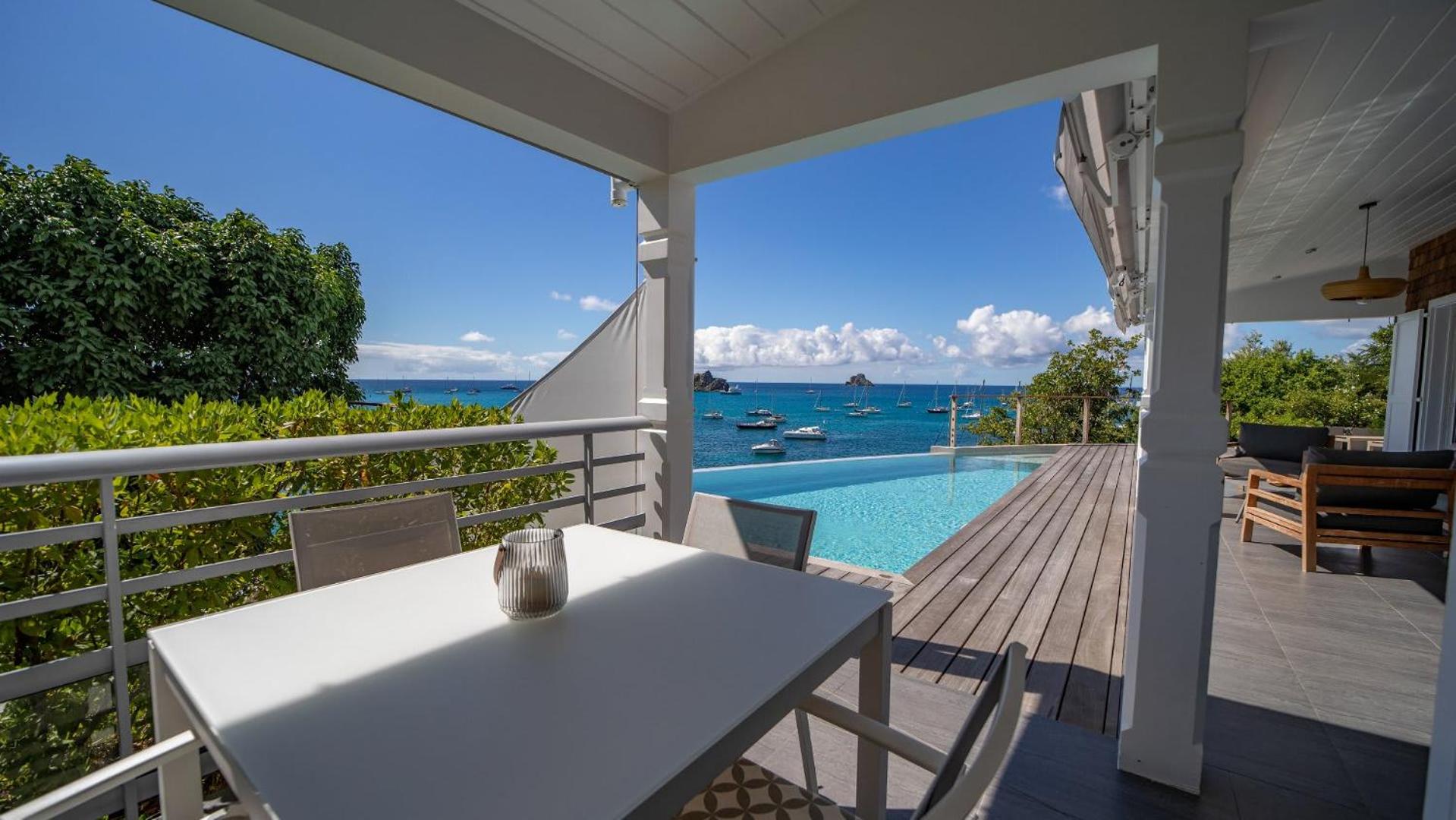 Quiet Villa Surrounded by Tropical Vegetation
