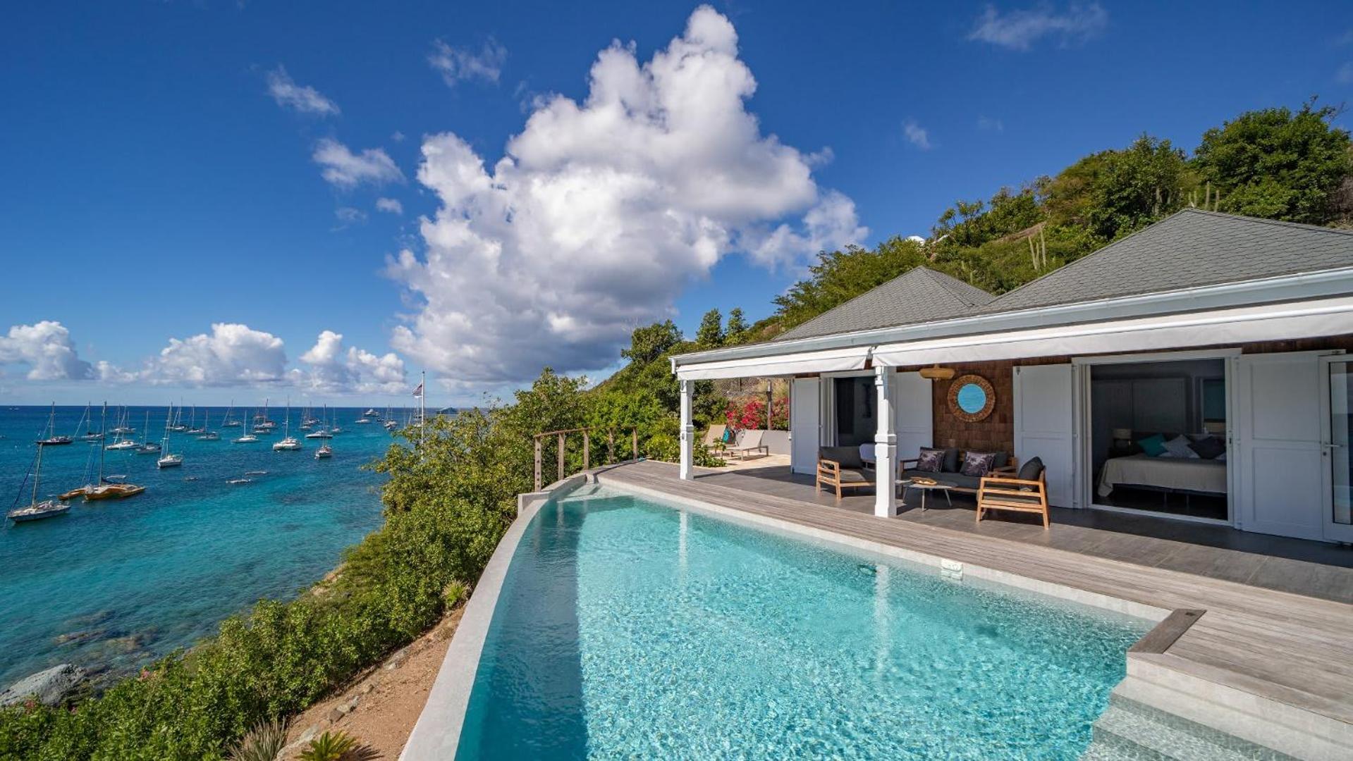 Quiet Villa Surrounded by Tropical Vegetation