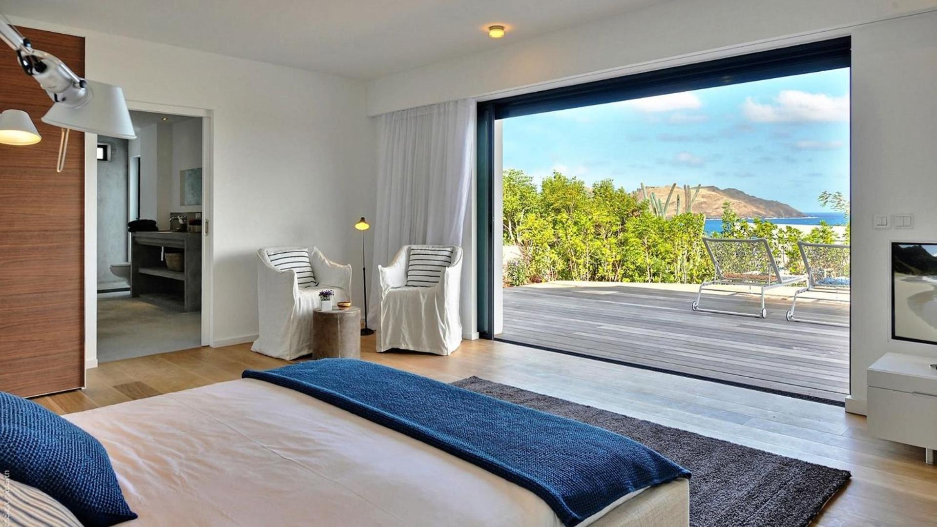 Elegant Villa with Superb View