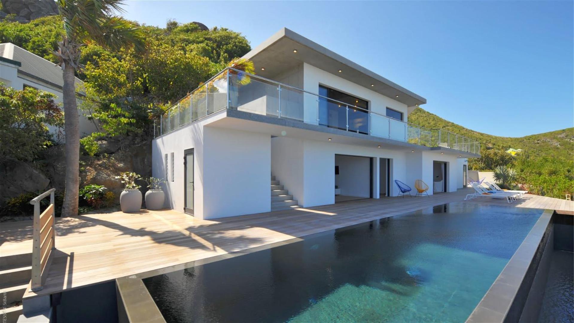 Elegant Villa with Superb View