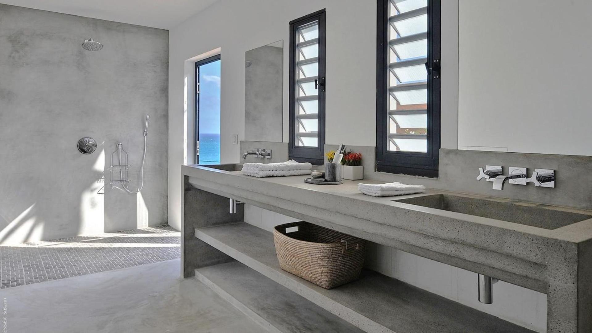 Elegant Villa with Superb View
