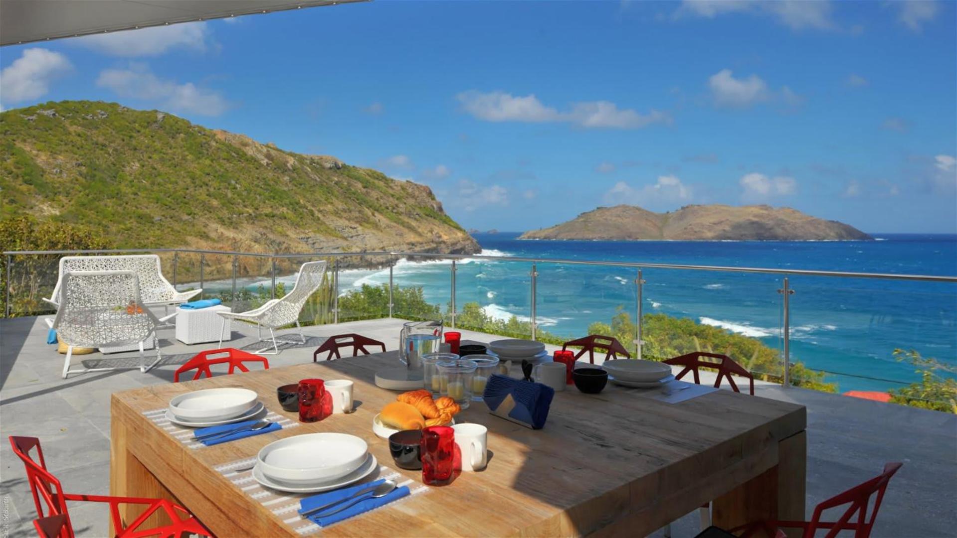 Elegant Villa with Superb View