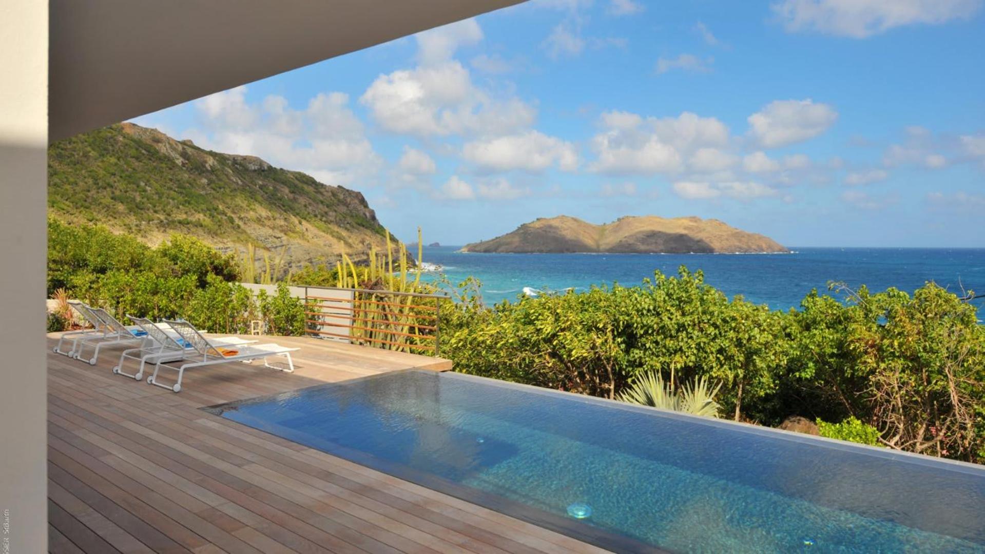 Elegant Villa with Superb View