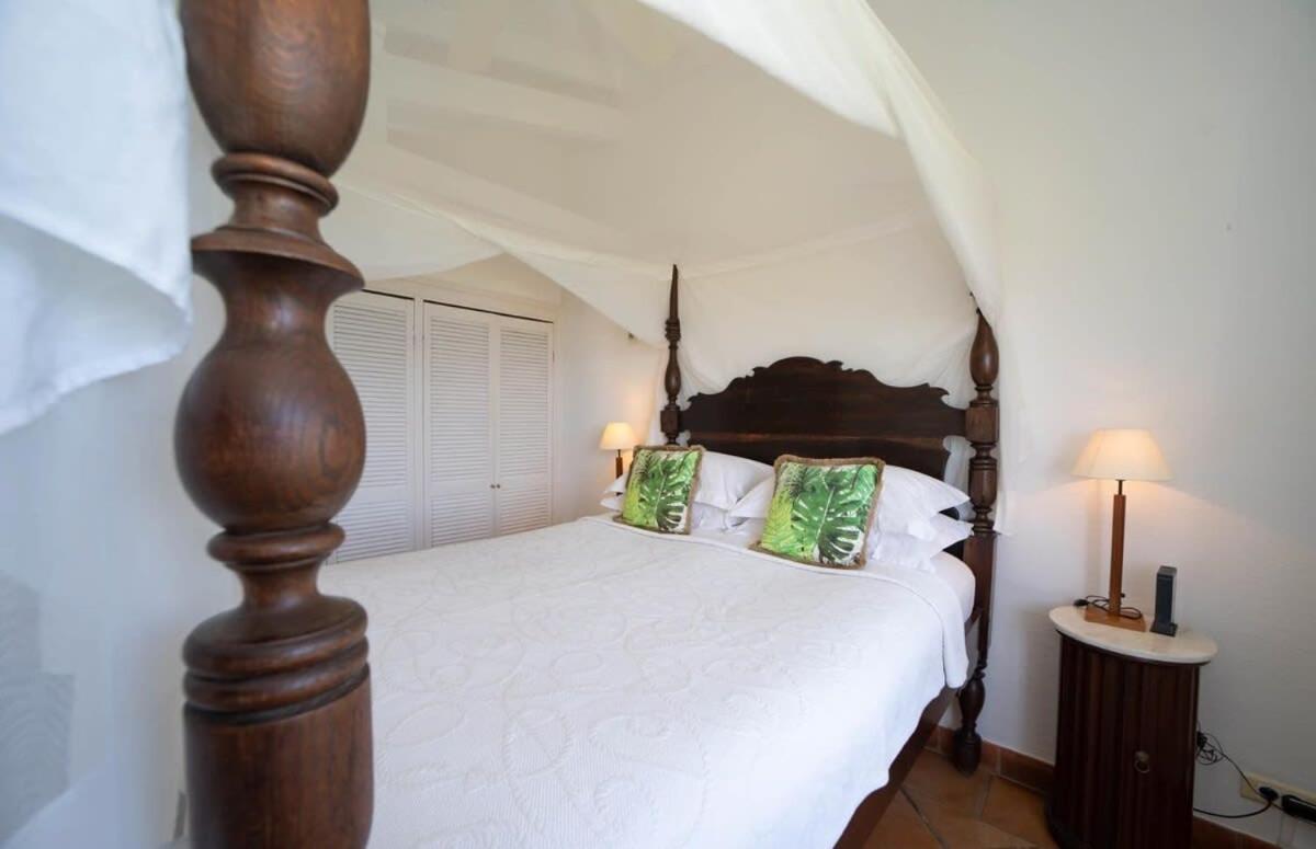 Prime Heights Villa in Pointe Milou