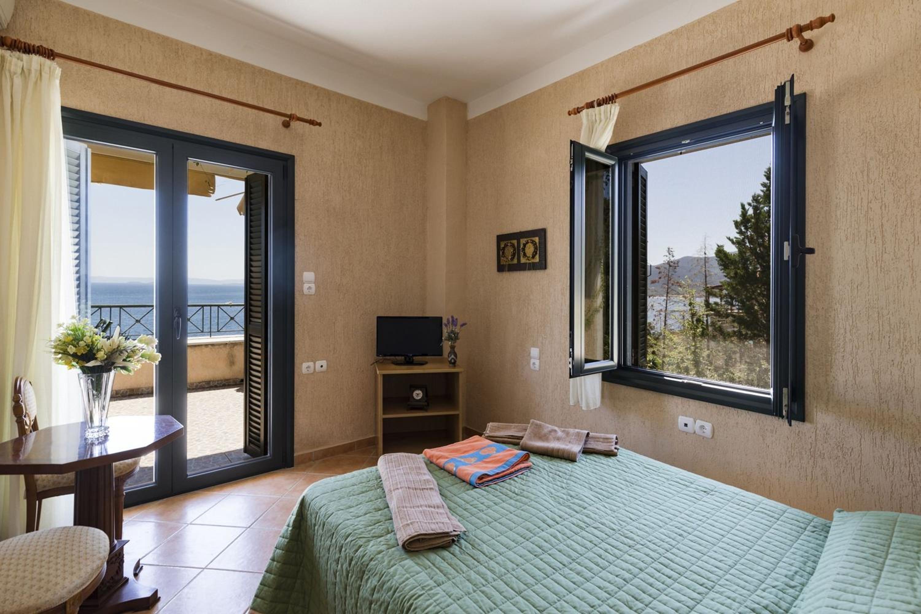 Ananda Spa Villa in Nies view 2