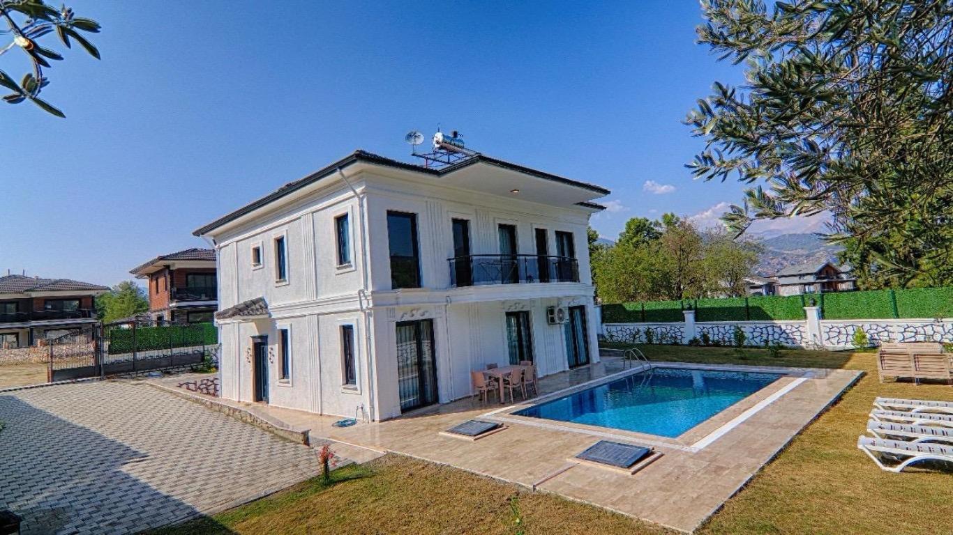 Star House