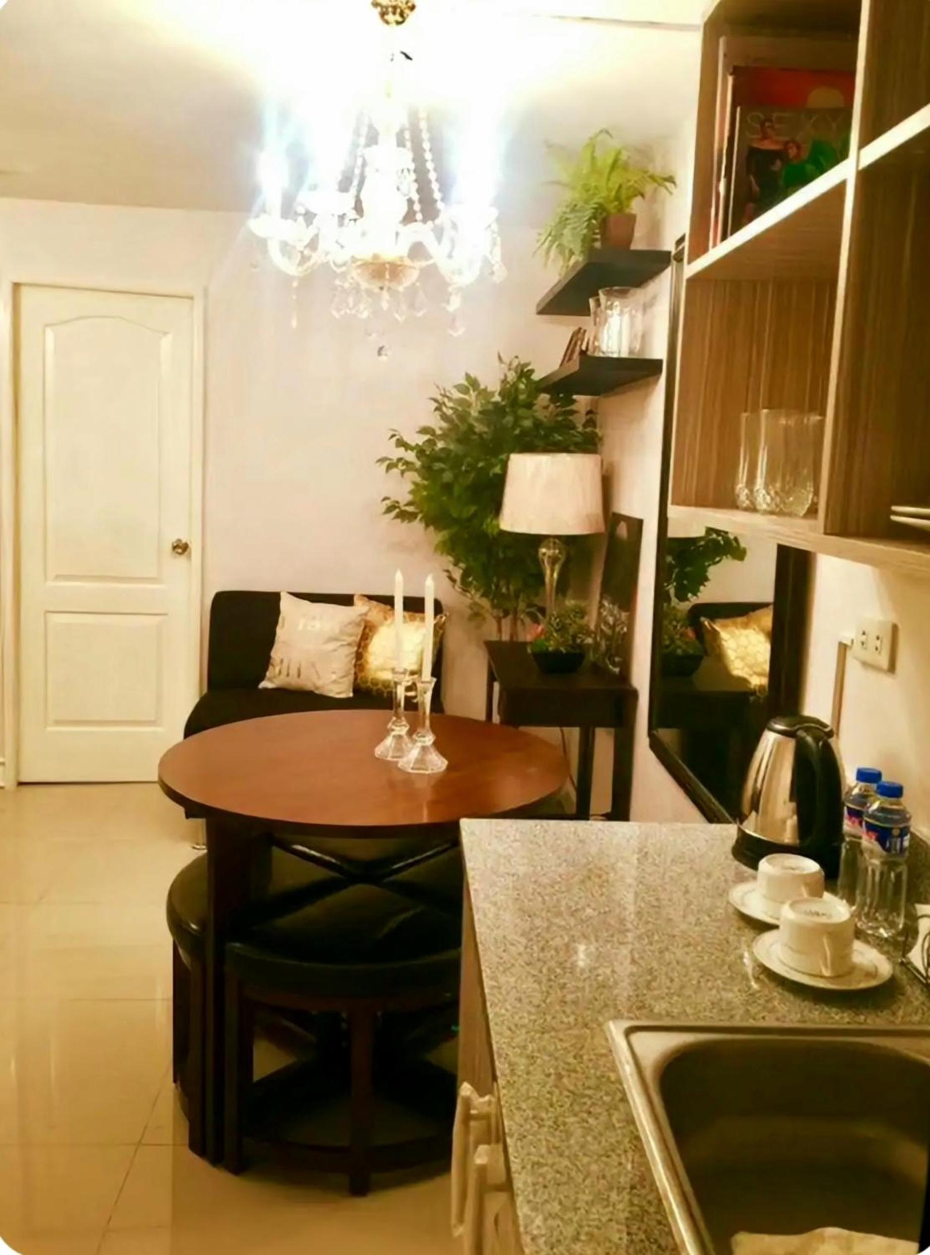 Romantic 2BR Condo unit with free WiFi view 4
