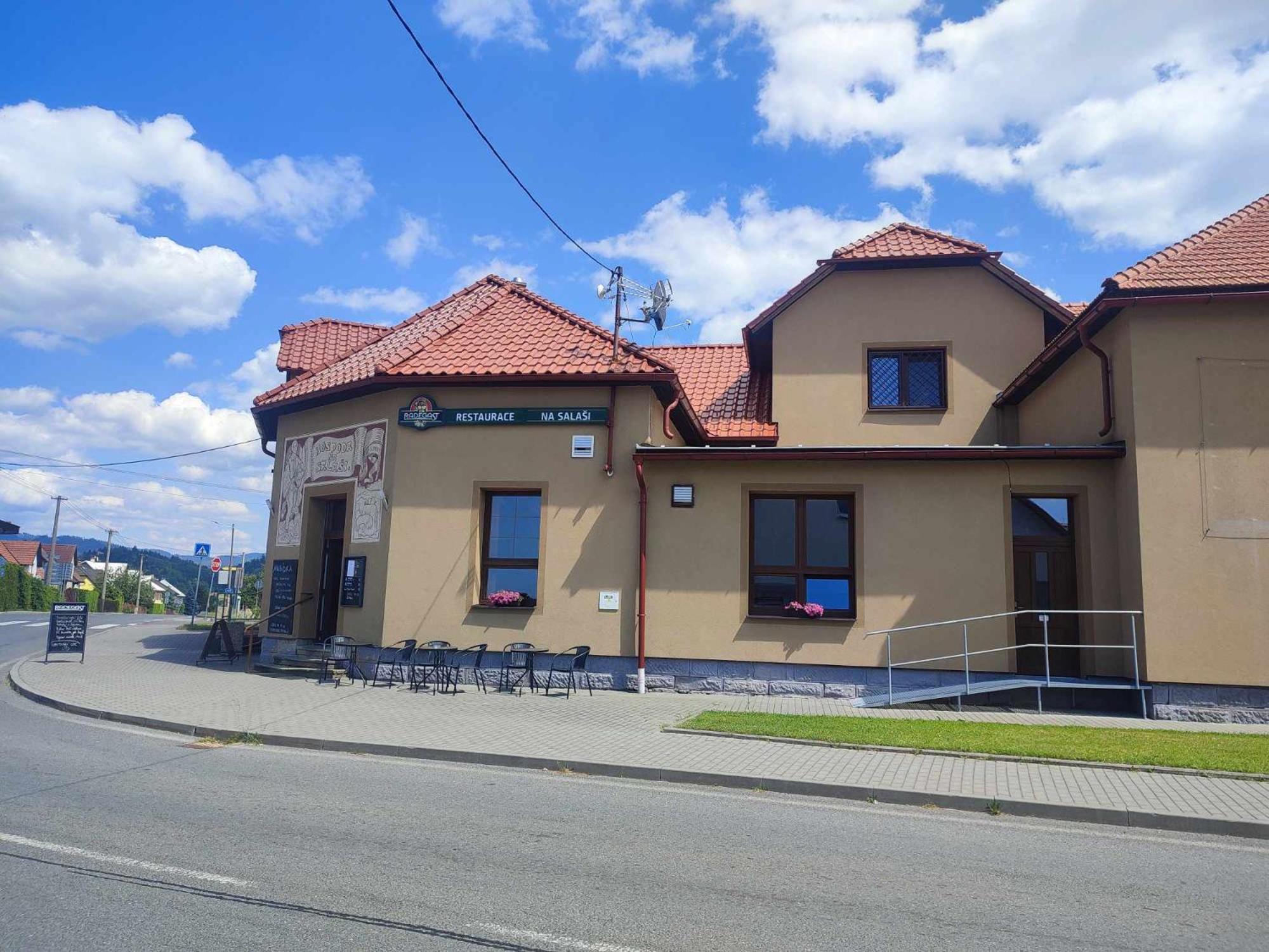 Penzion a restaurace Na Salaši