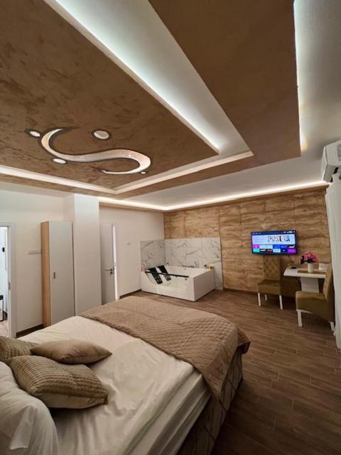 5 star apartment